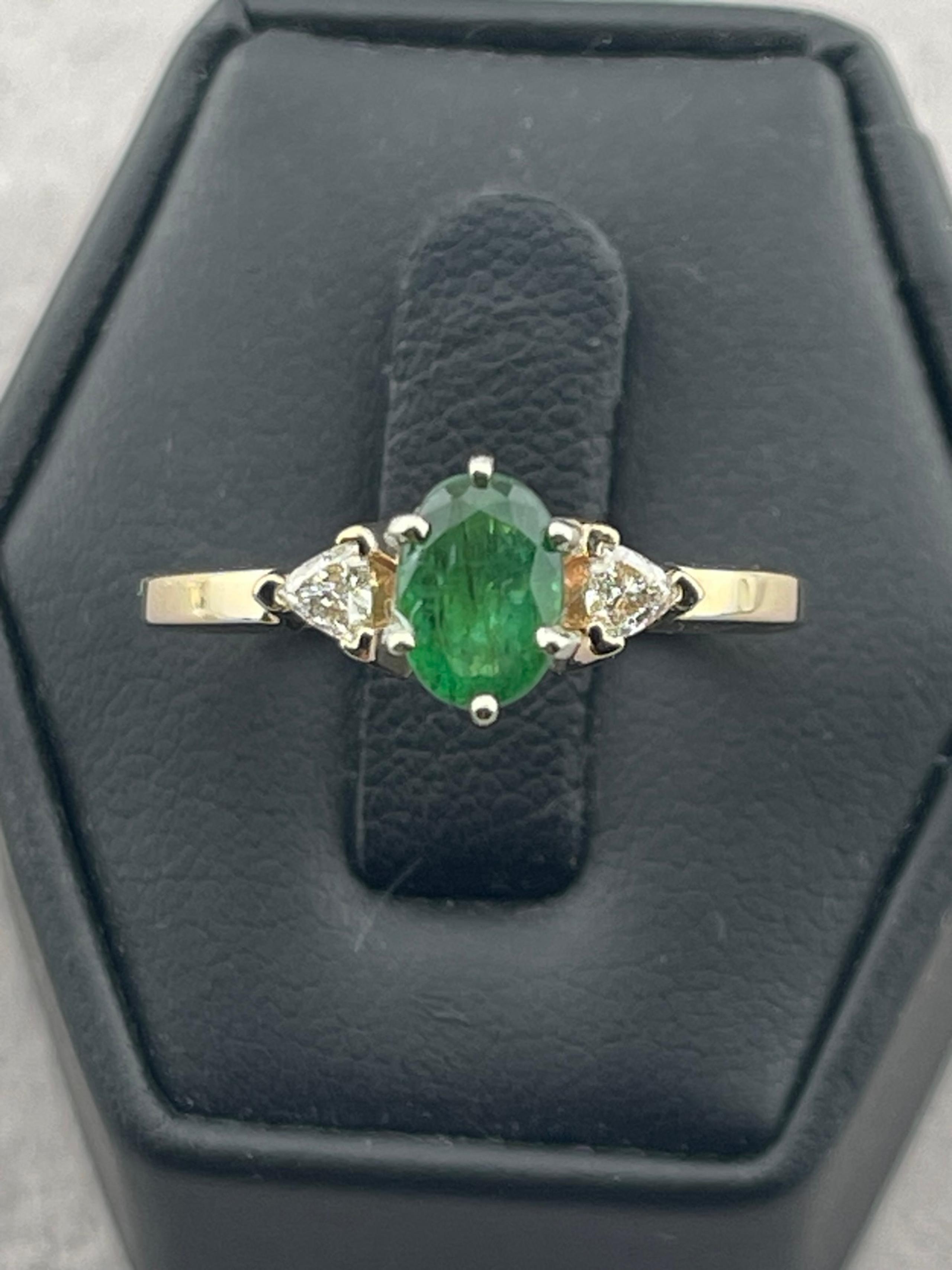 Vintage 1 carat emerald & 1/2ct tdw diamond engagement ring 18 karat yellow gold