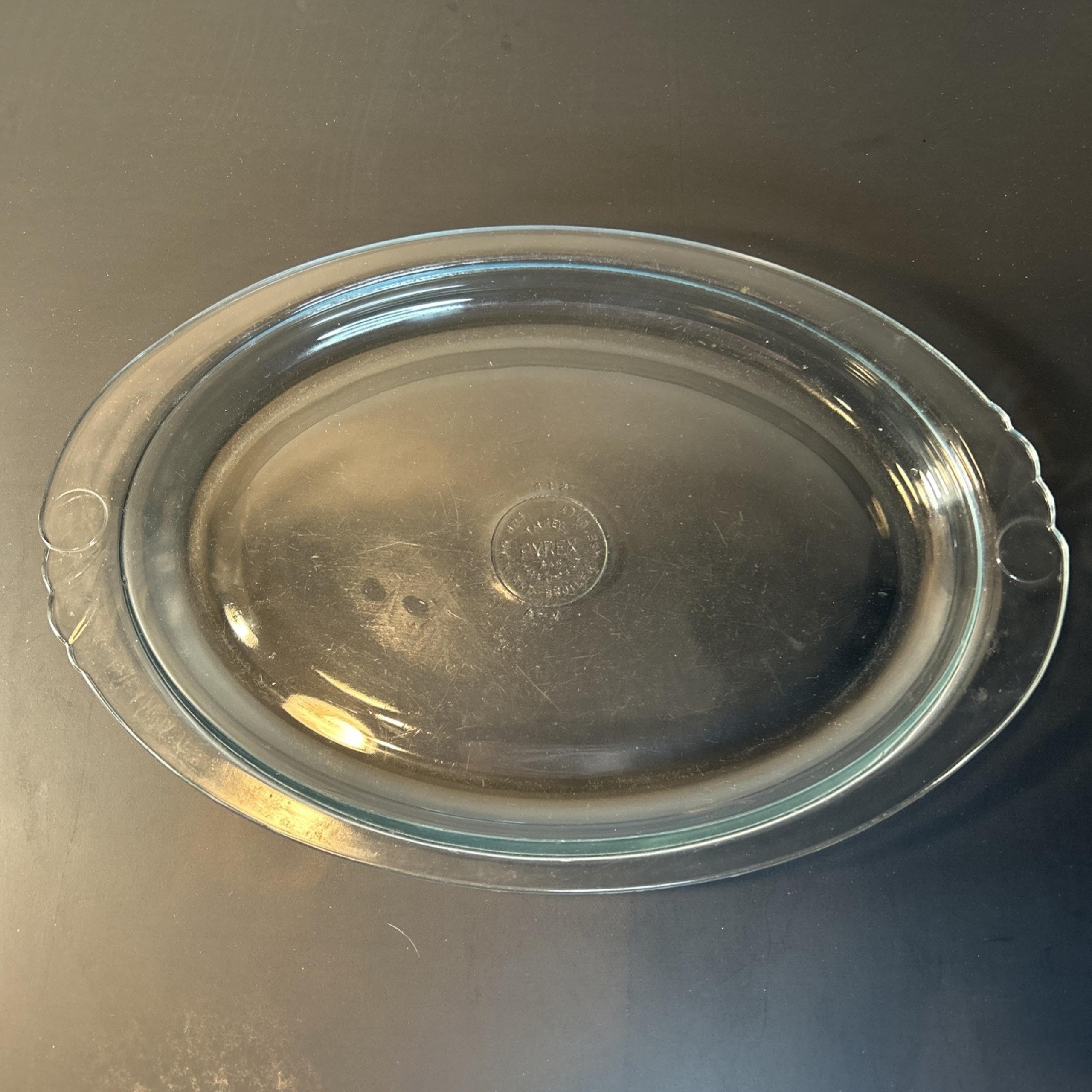 VTG PYREX Glass 812 Oval Oven Broiler 12.75" Shallow Baking Dish Serving Platter