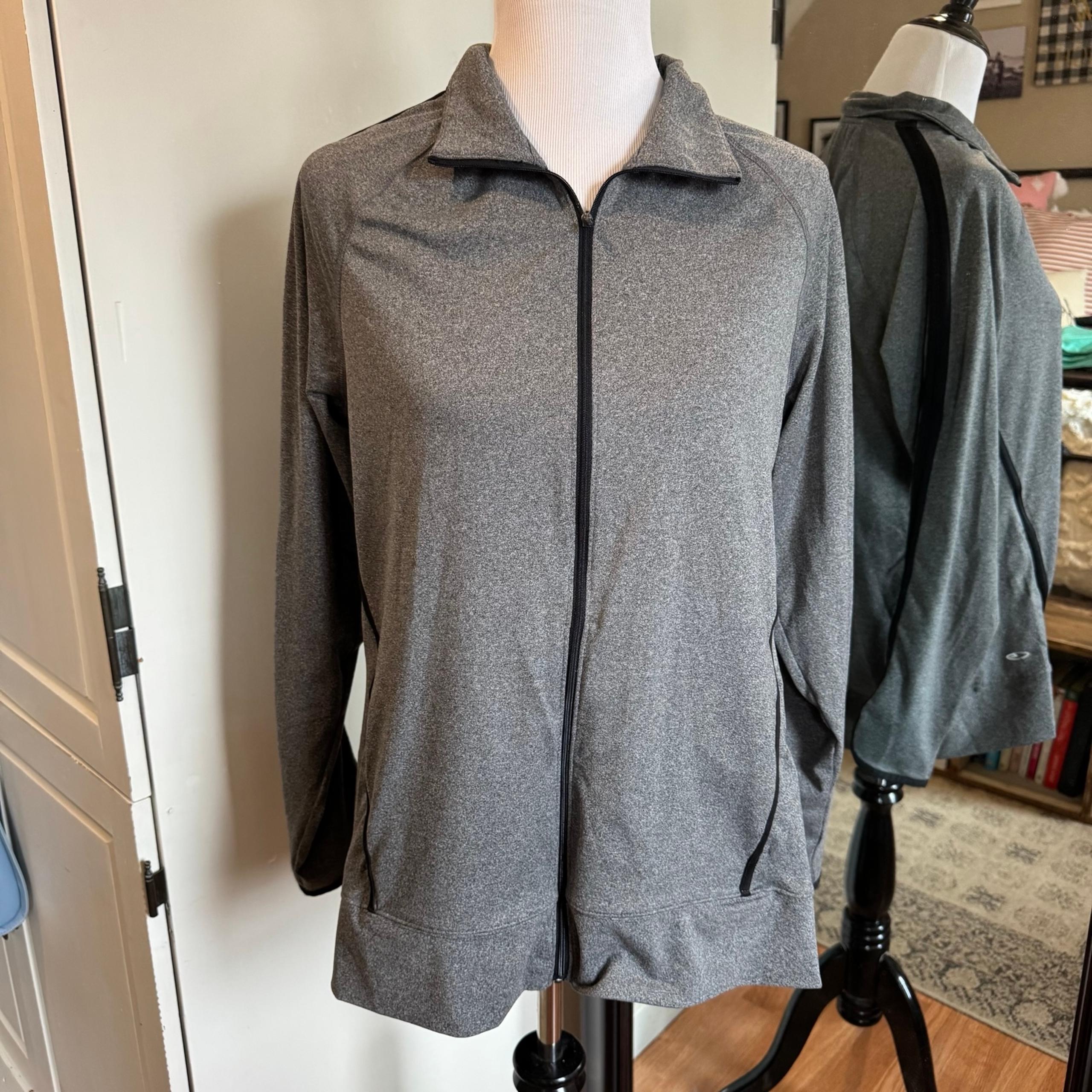 Champion XL Gray Athletic Sweatshirt