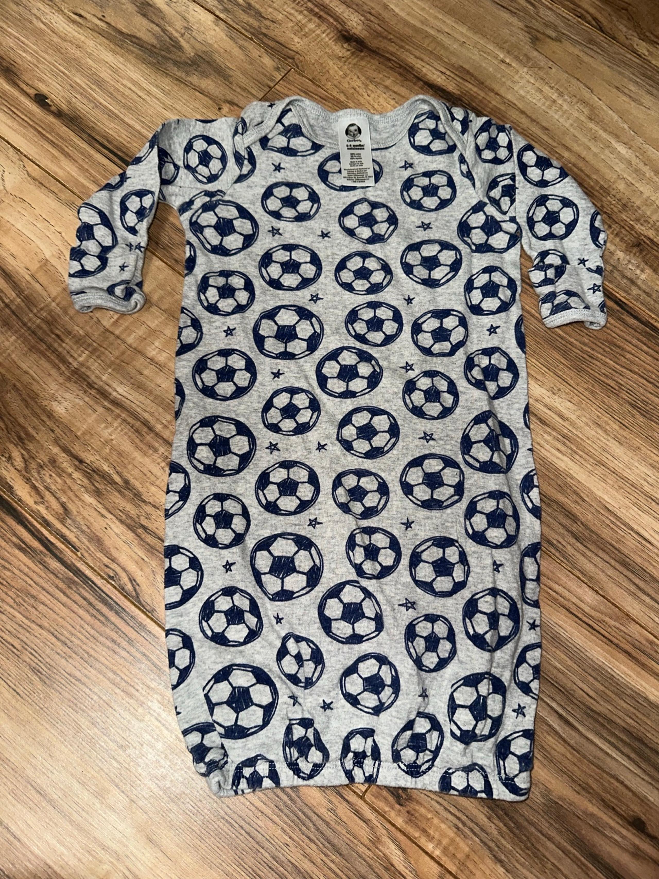 Gerber gray soccer gown boys 0-6 months