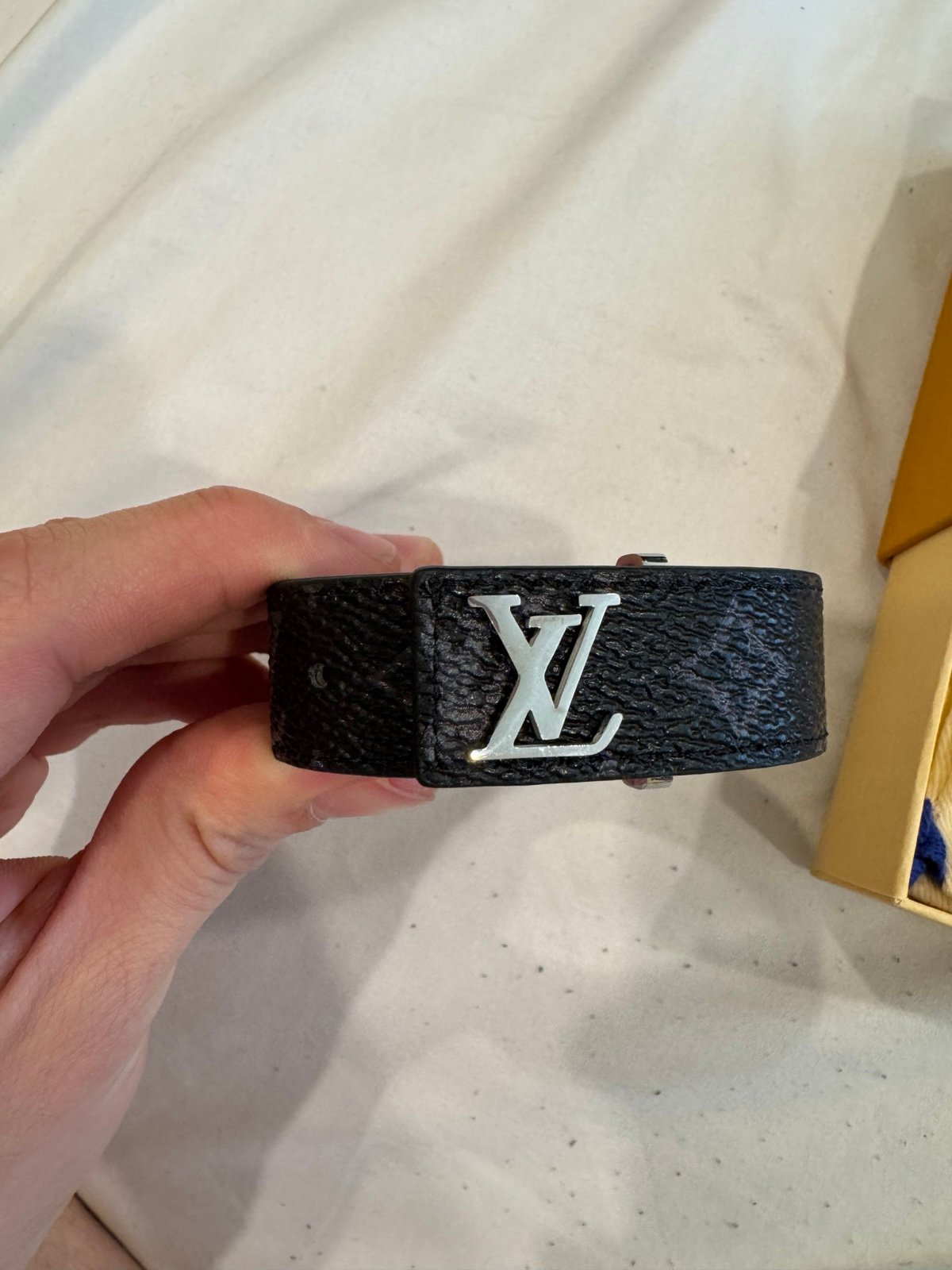 Mens Designer styled leather slim bracelet black and silver