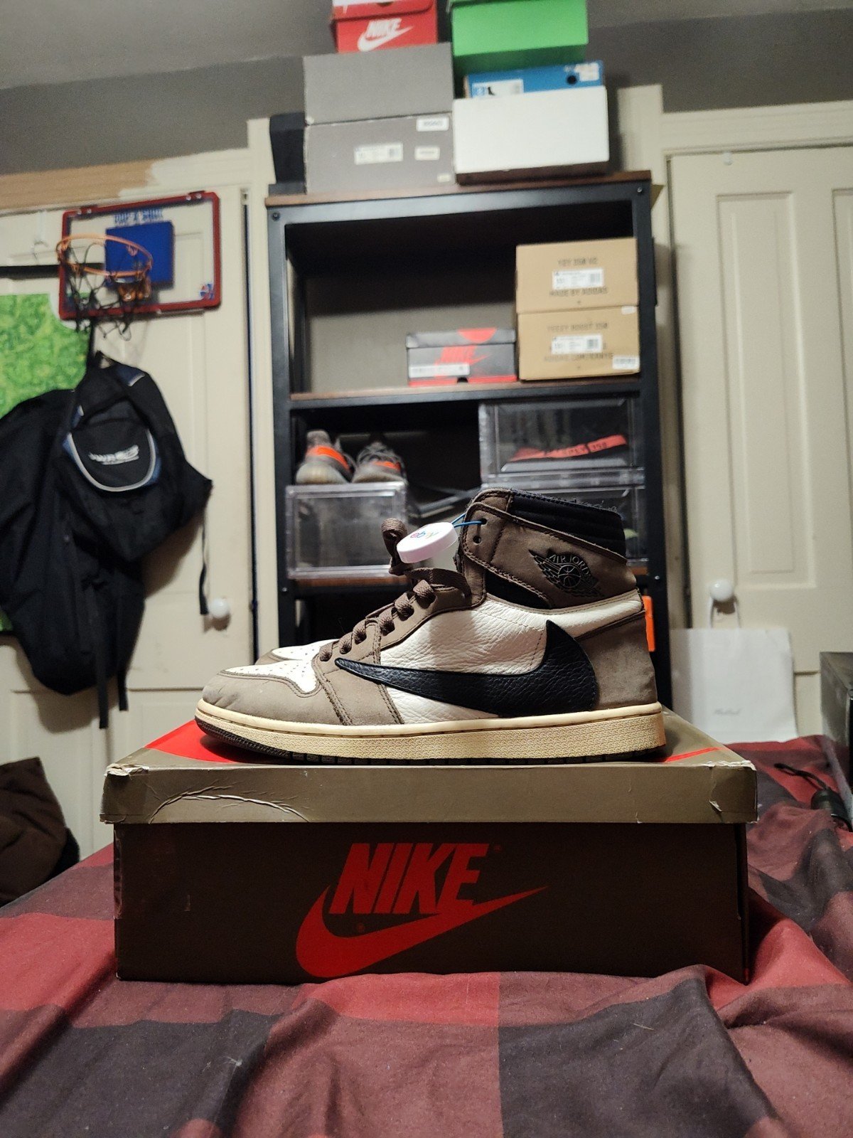 Air Jordan 1 Travis Scott high mocha size 10.5