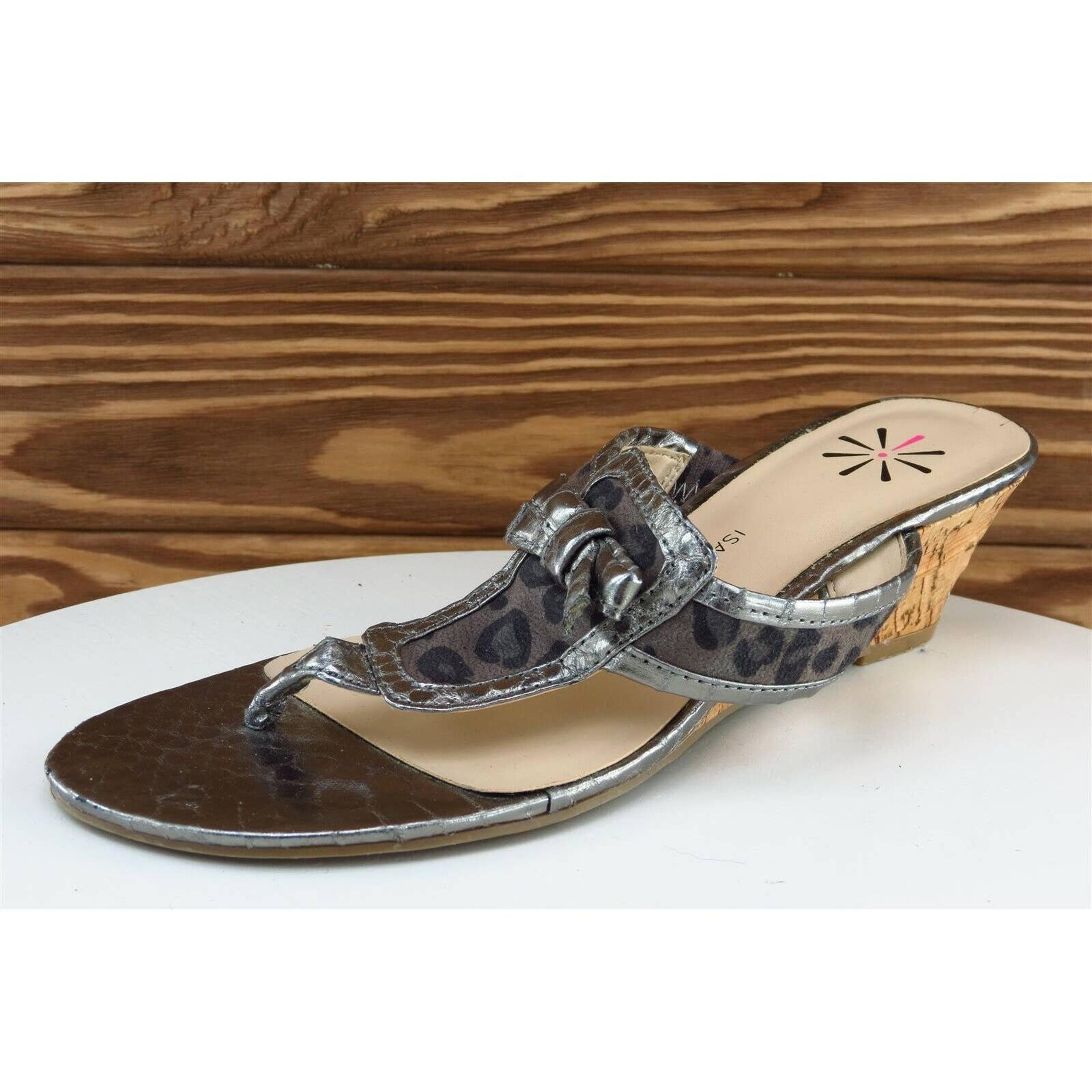 Isaac Mizrahi Sz 7 M Silver Flip Flop Synthetic Women Sandals A22342