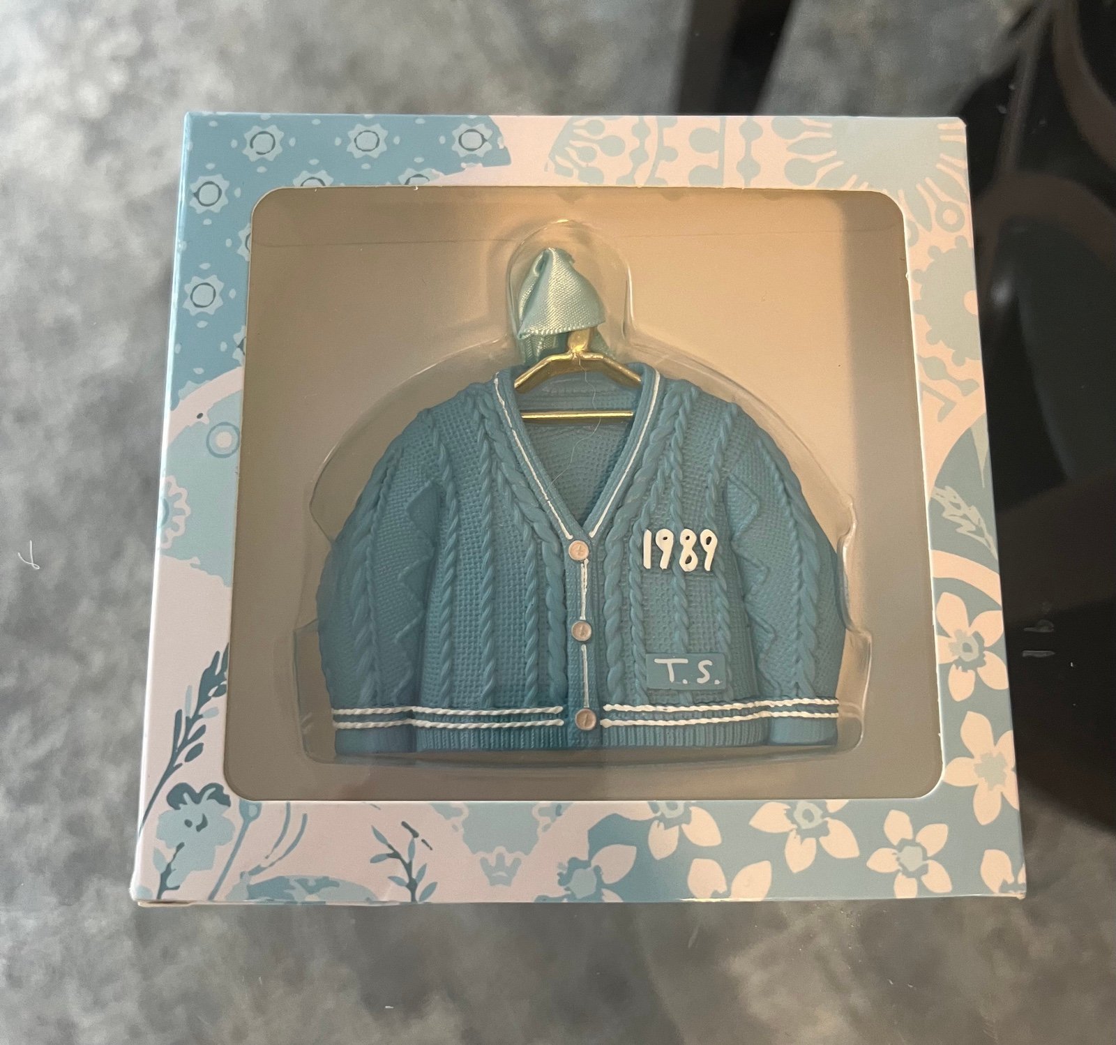 1989 Taylor swift cardigan ornament