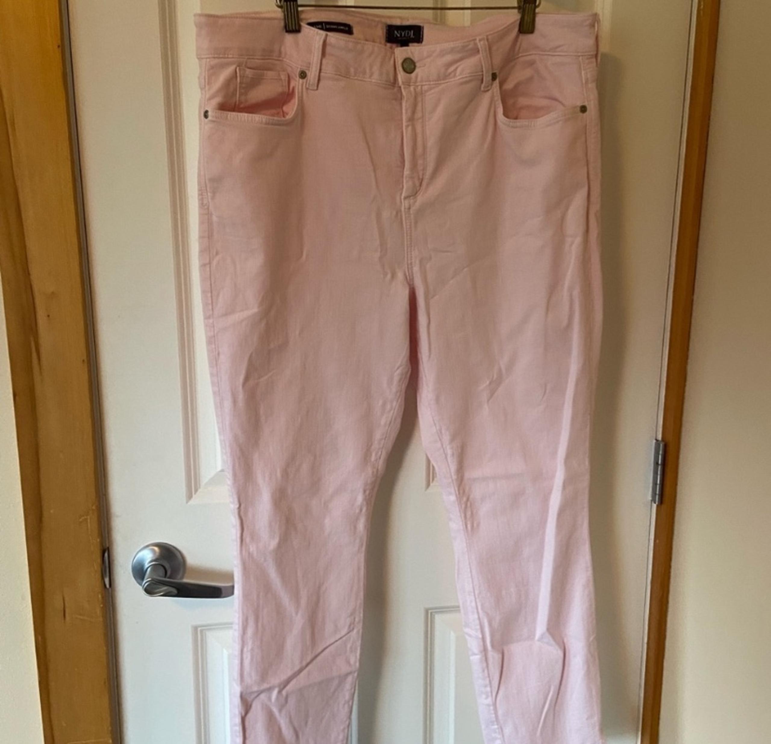 NYDJ Ami crop pants light pink