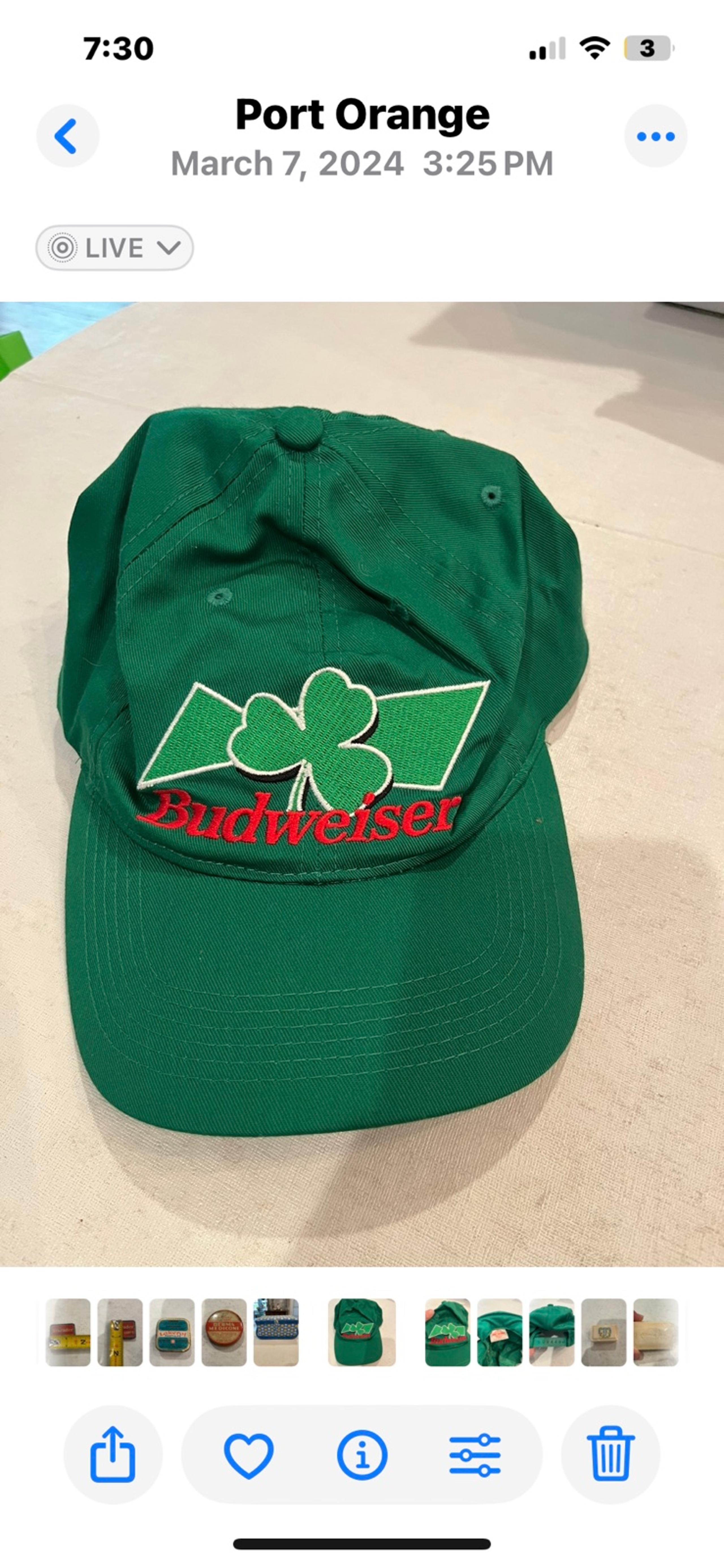 Vintage 1999 green SnapBack Budweiser St. Patrick’s day hat. EUC!