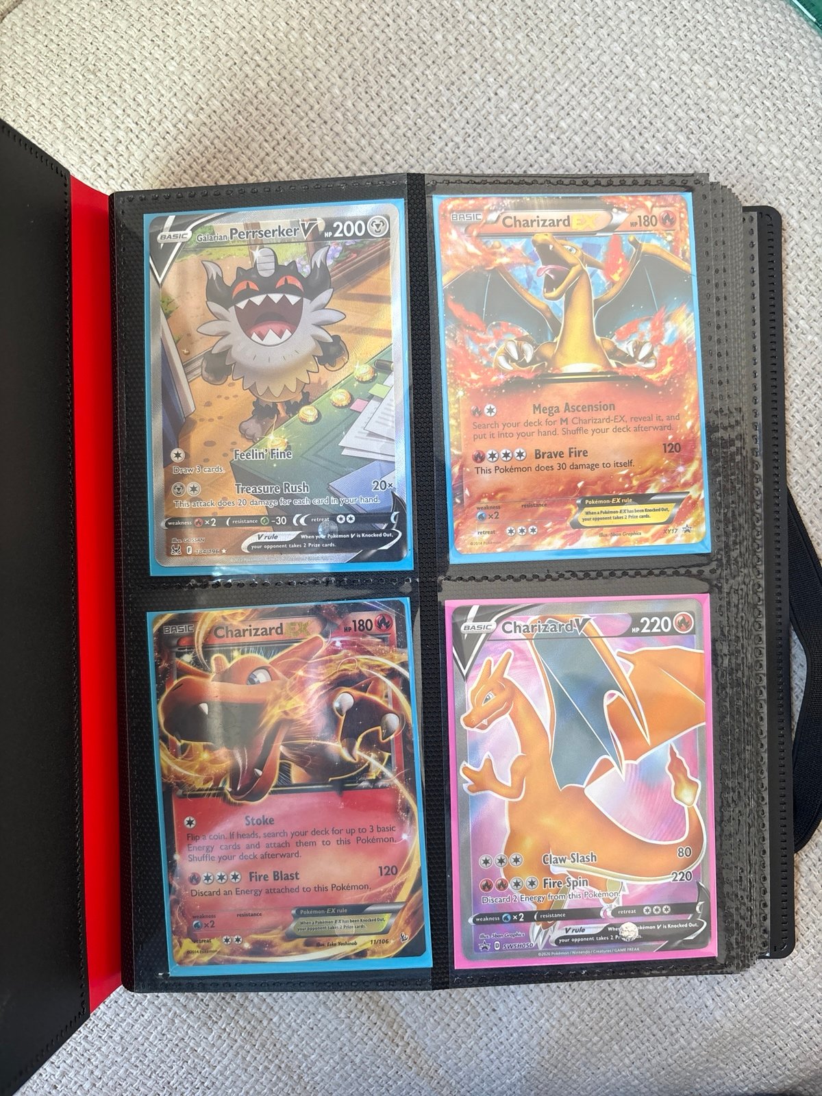 Pokémon binder- 75 cards