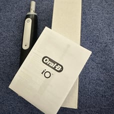Oral-B iO series 3 ( color black)