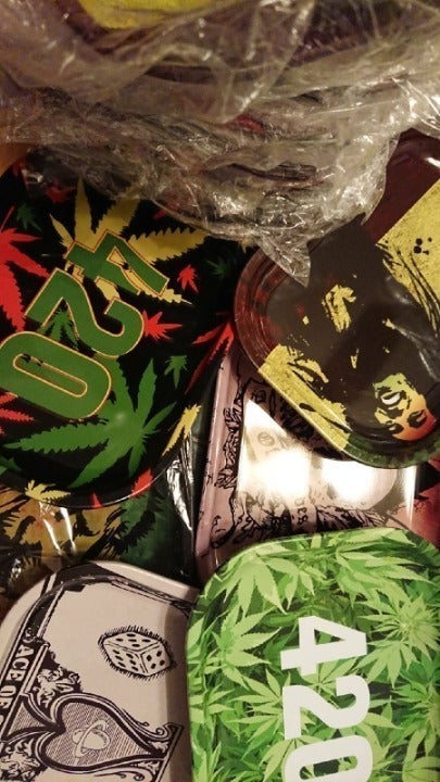 25x Random Rolling Tray