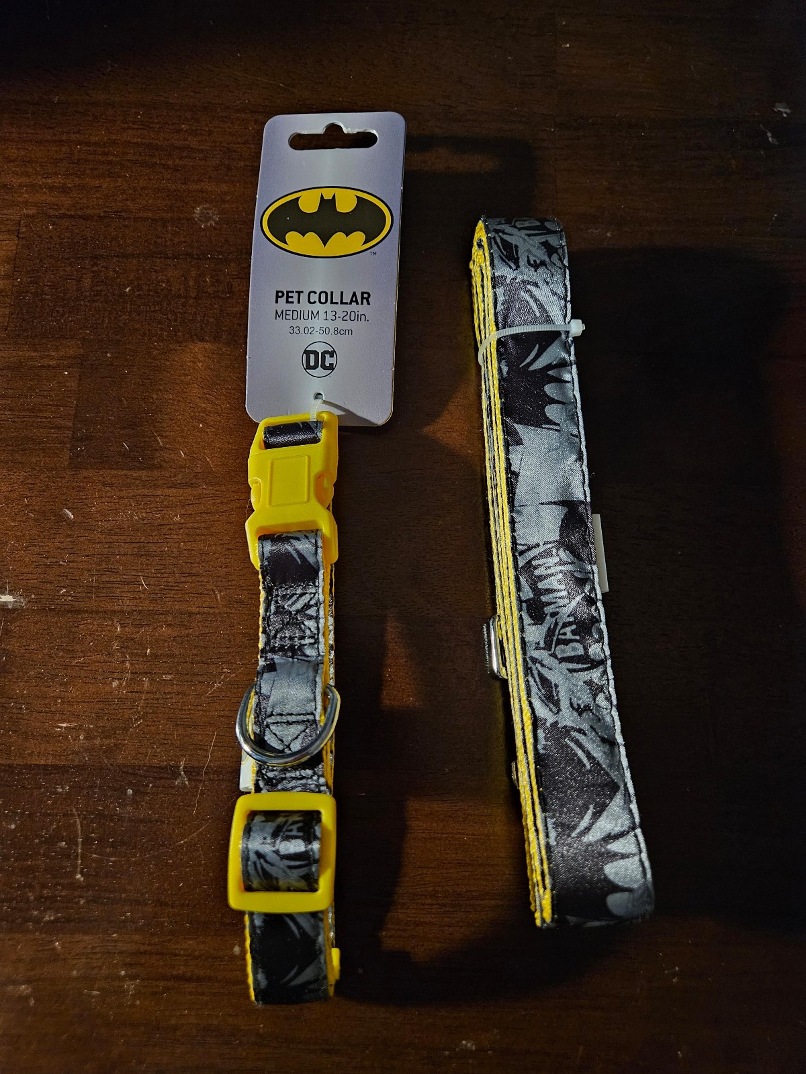 Officially Liscensed Batman Dog Collar Medium w/ Matching Lead