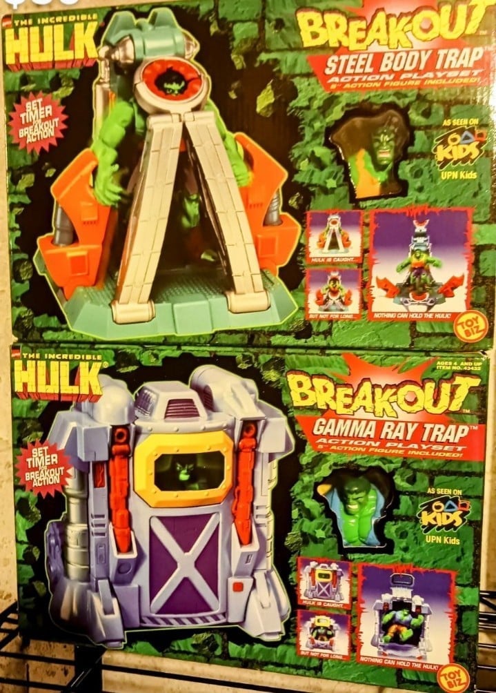 2-Incredible hulk gamma ray and steel body trap new 1 lot toy biz