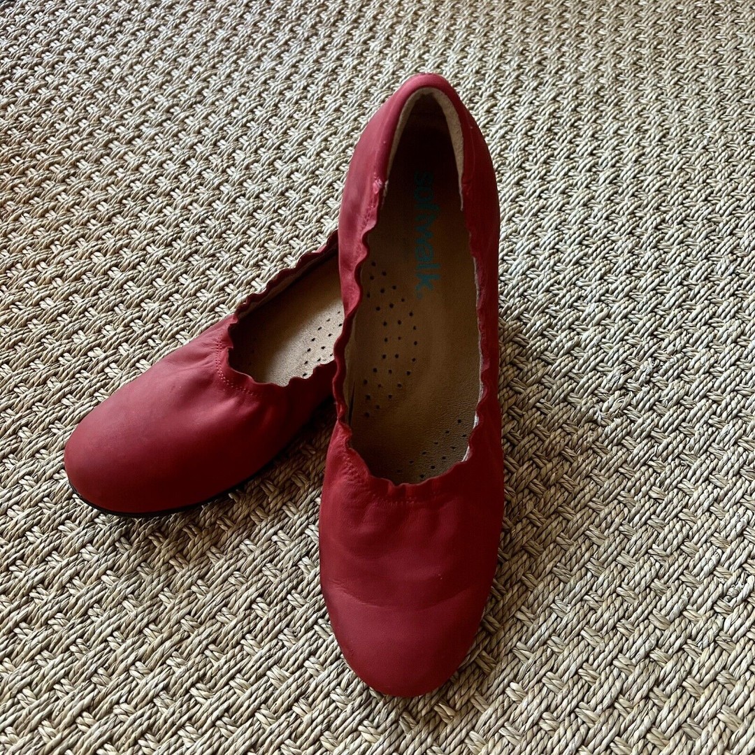 Softwalk Hidden Wedge Ballet Shoes Size 9.5 Red Leather Comfort Ballerina