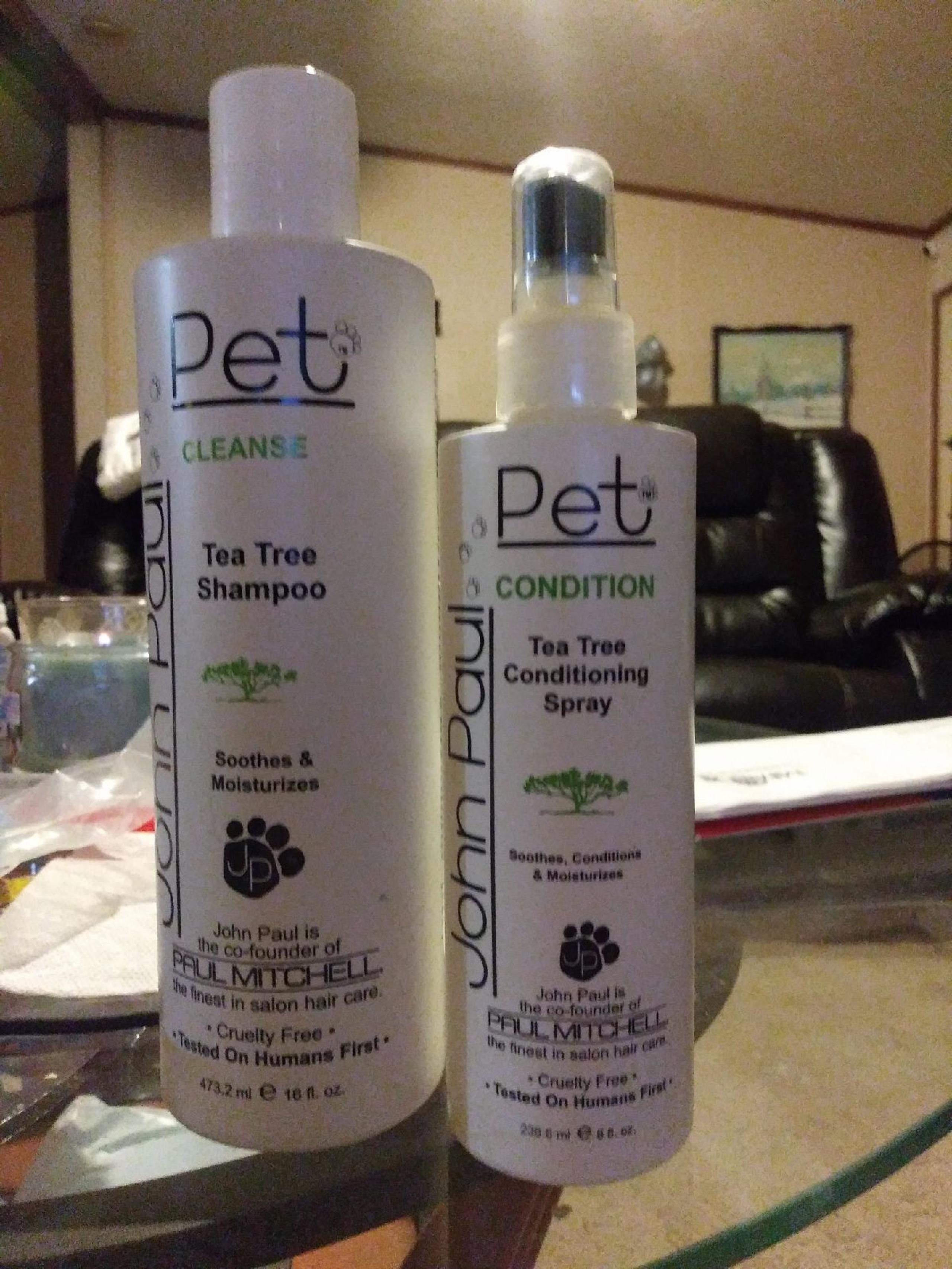 John Paul Pet Set
