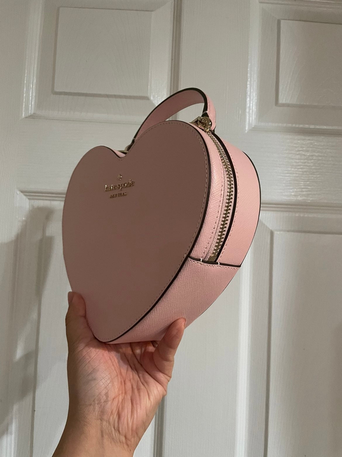 Kate Spade New York Heart Crossbody In Pink - detail