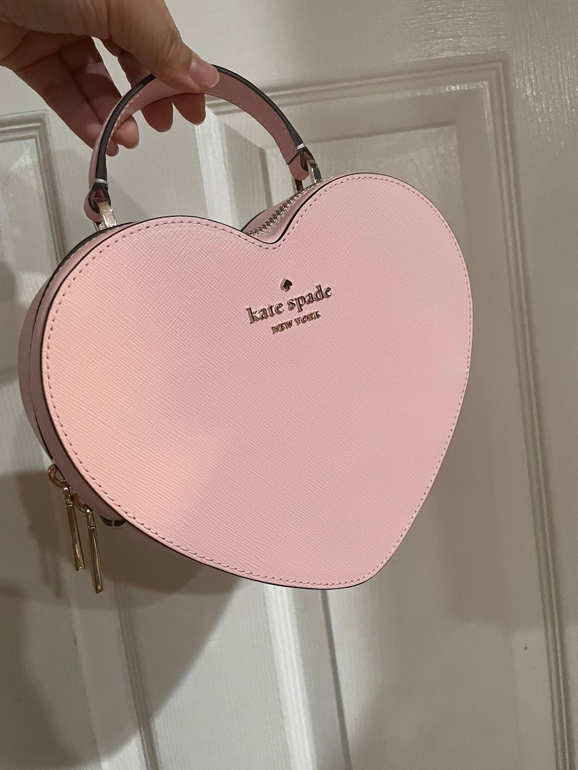 Kate Spade New York Heart Crossbody In Pink - detail