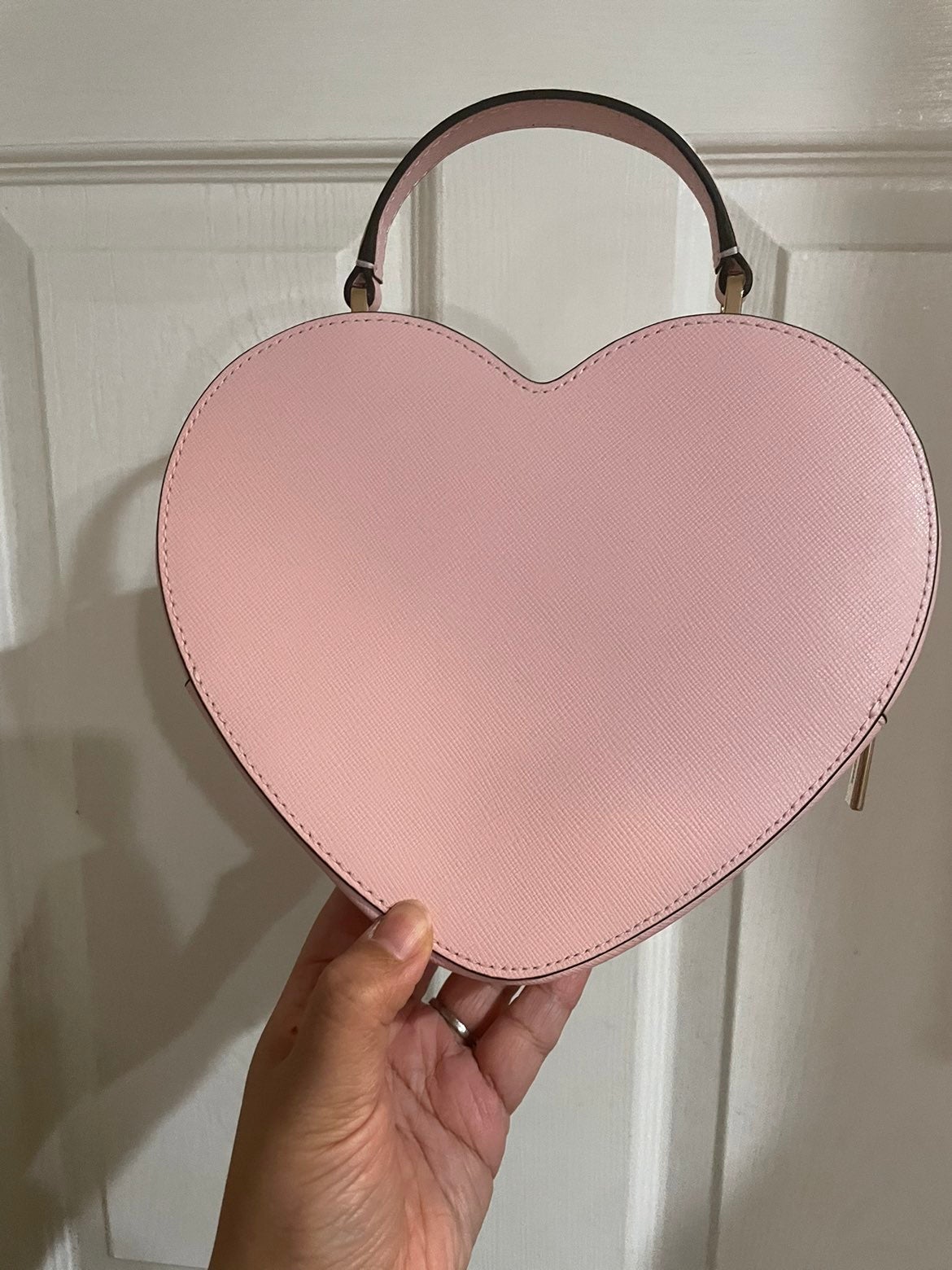 Kate Spade New York Heart Crossbody In Pink - detail