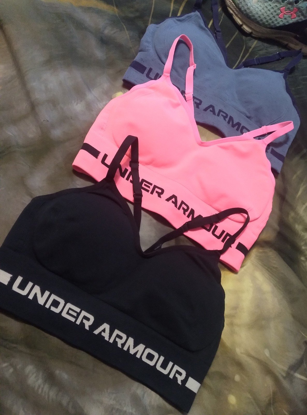 Under Armour Sports Bra Bundle of 3 Medium Pink Blue Black Removeable Pads UA