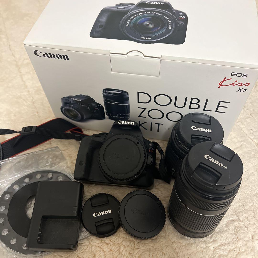 Canon EOS Kiss X7 Double Zoom Kit