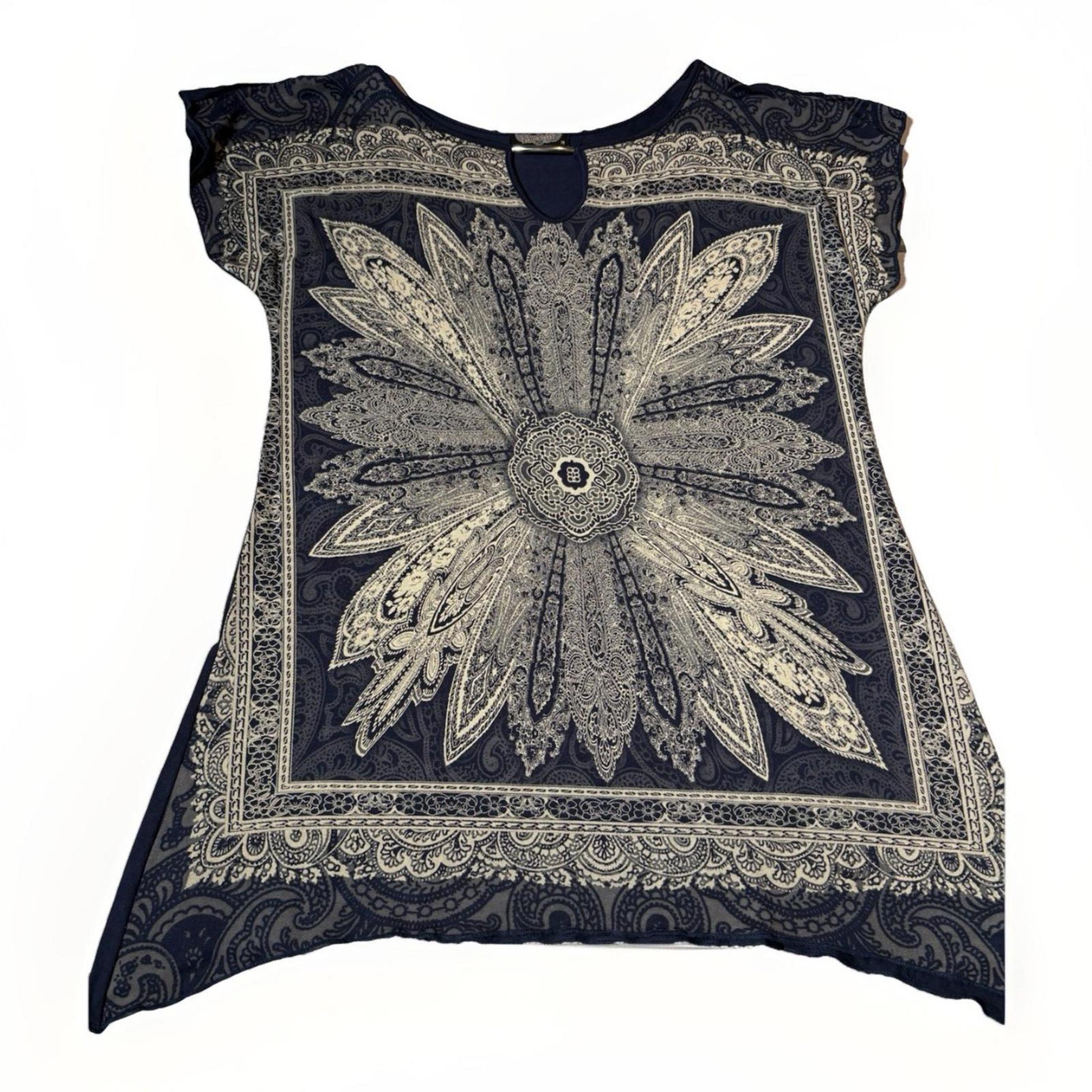 Vanilla Sugar Women's Navy Blue Studded Floral Short Sleeve Top Size M (A23)