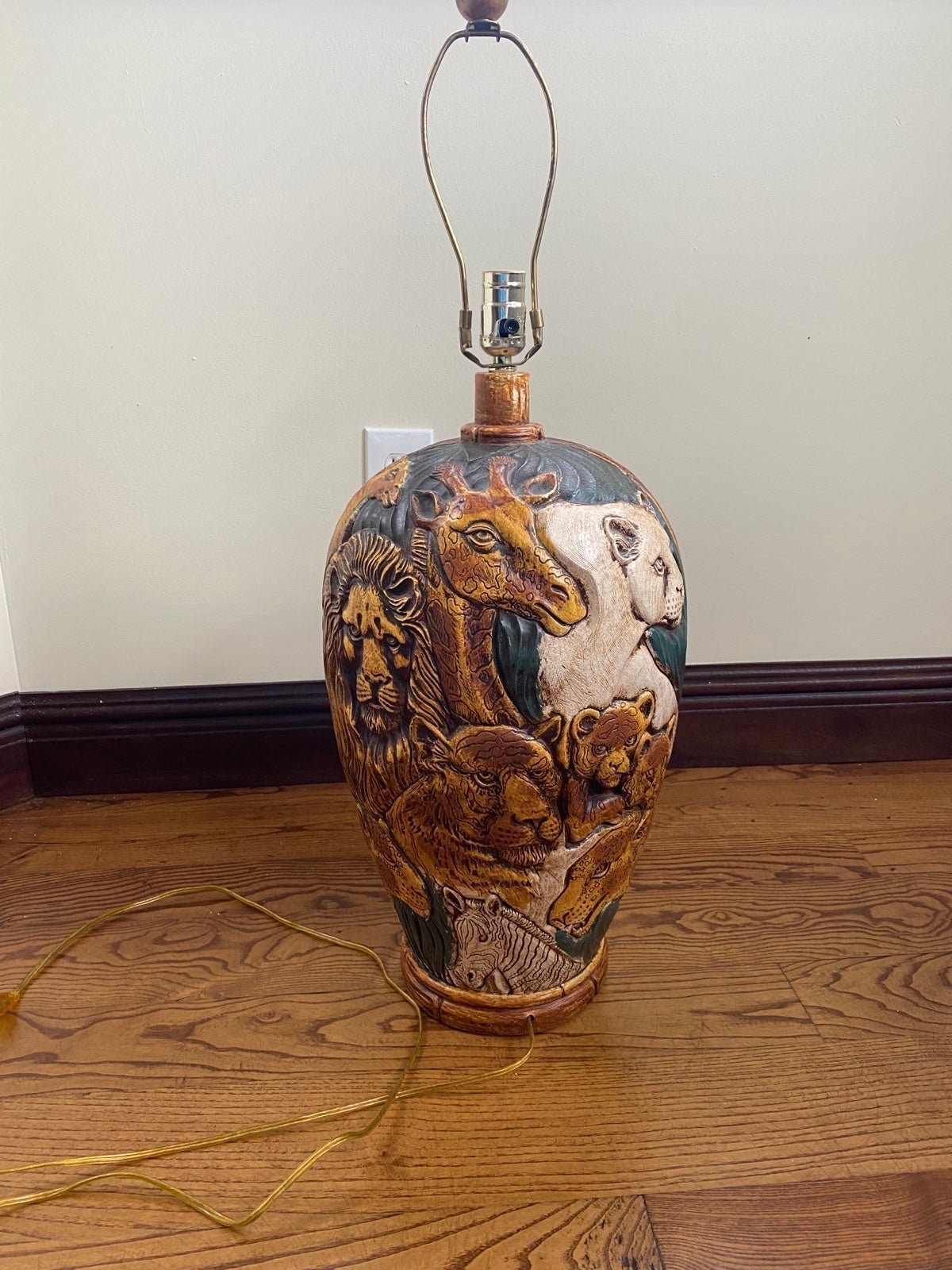 Animal lamp base