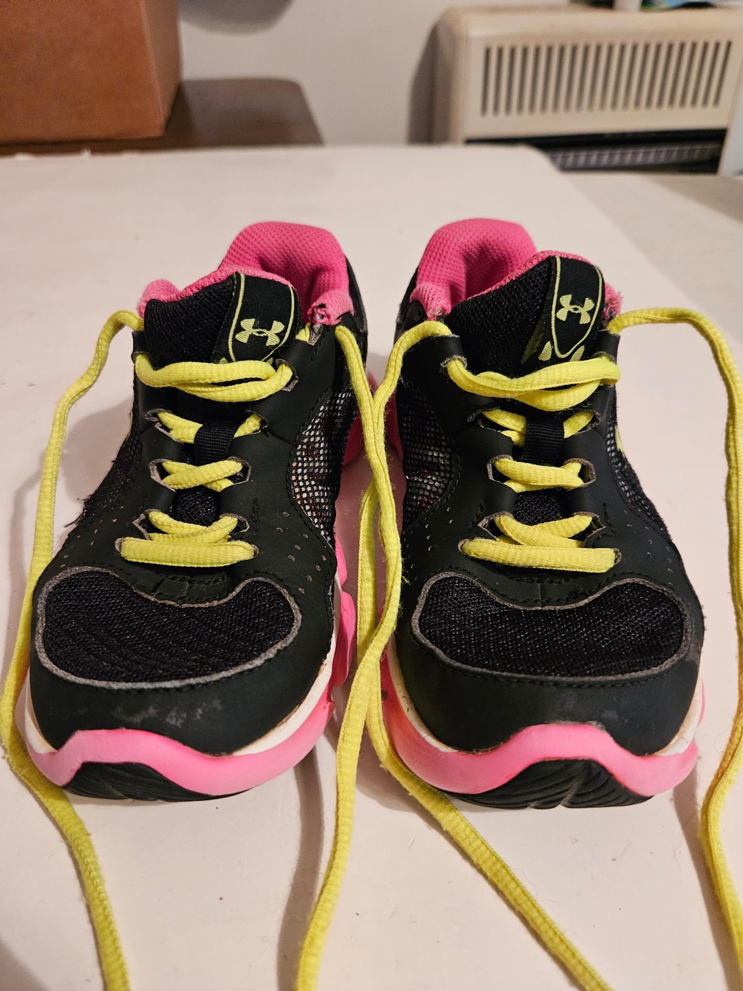 Under Armour kid's shoes, Size 13