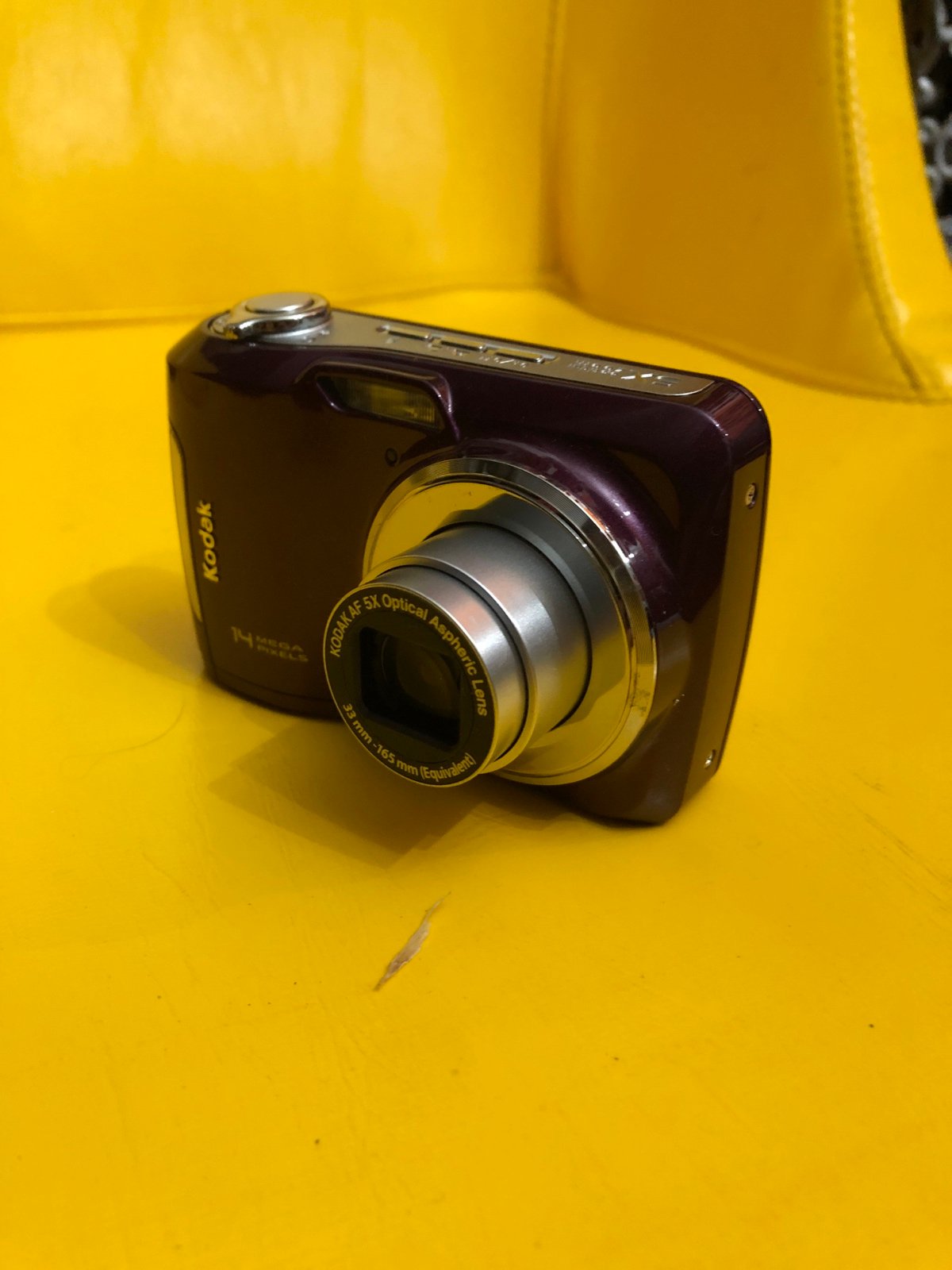 Kodak f/1.4 Digital Cameras | Mercari