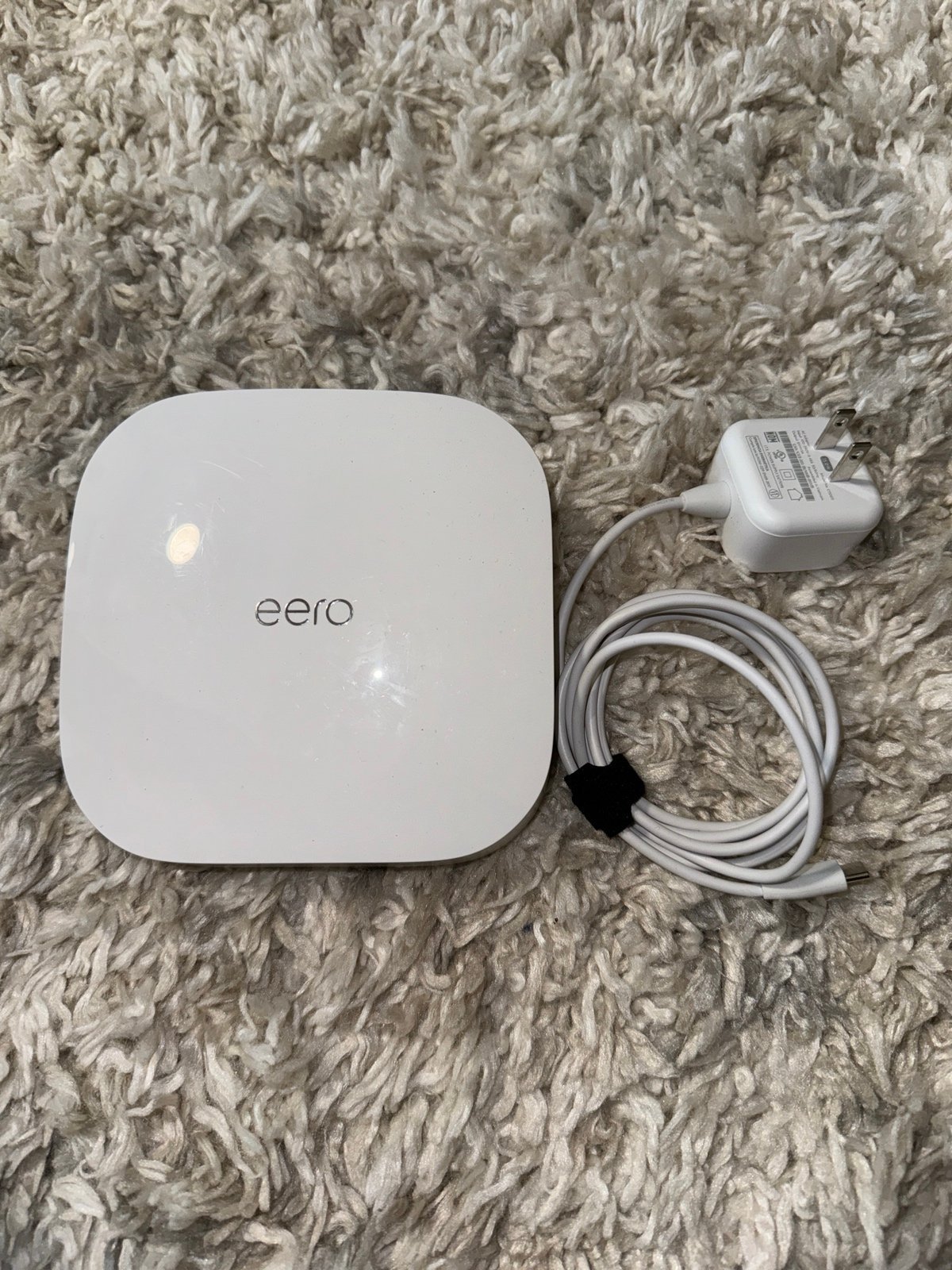 eero pro 6 Wireless Internet Router like new