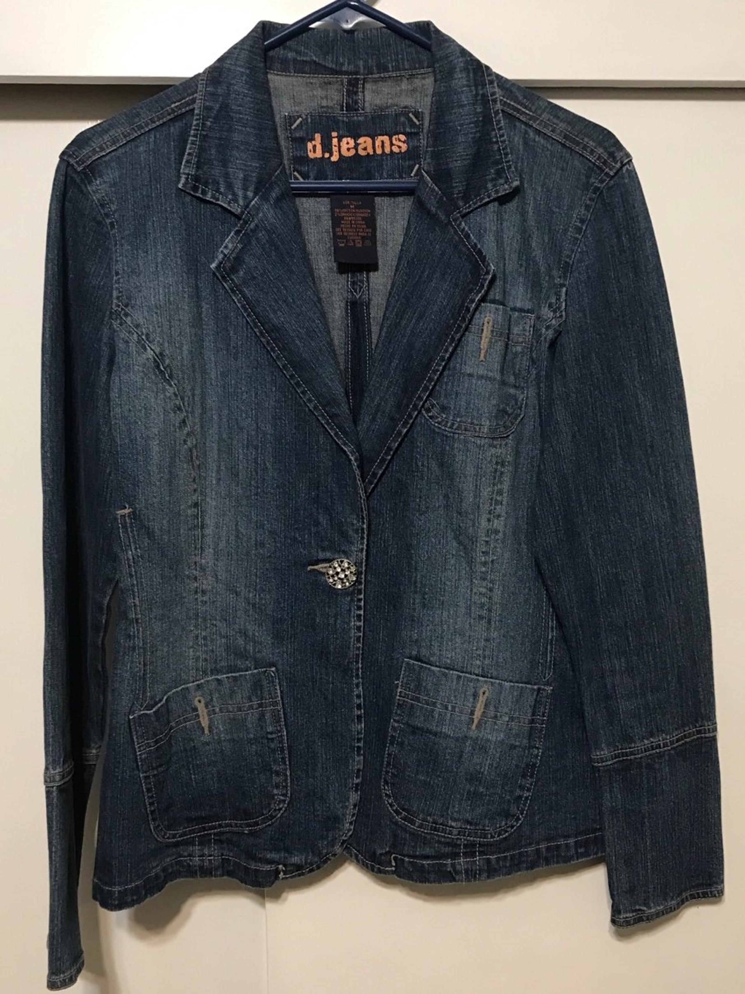 Women’s vintage fitted jean jacket size medium