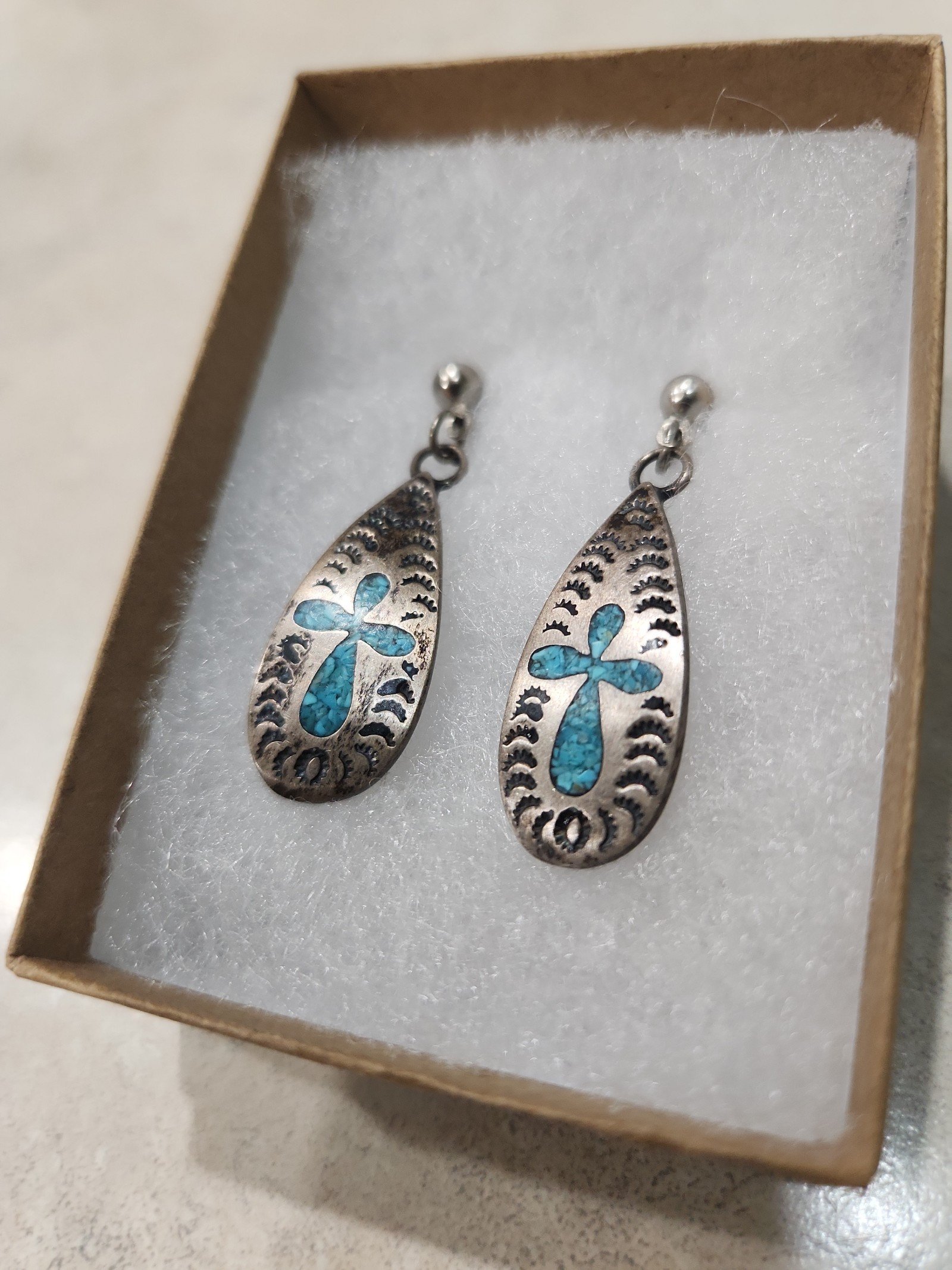 Beautiful Native American STERLING Turquoise inlay Dangler Ear rings. 2 x 1/2