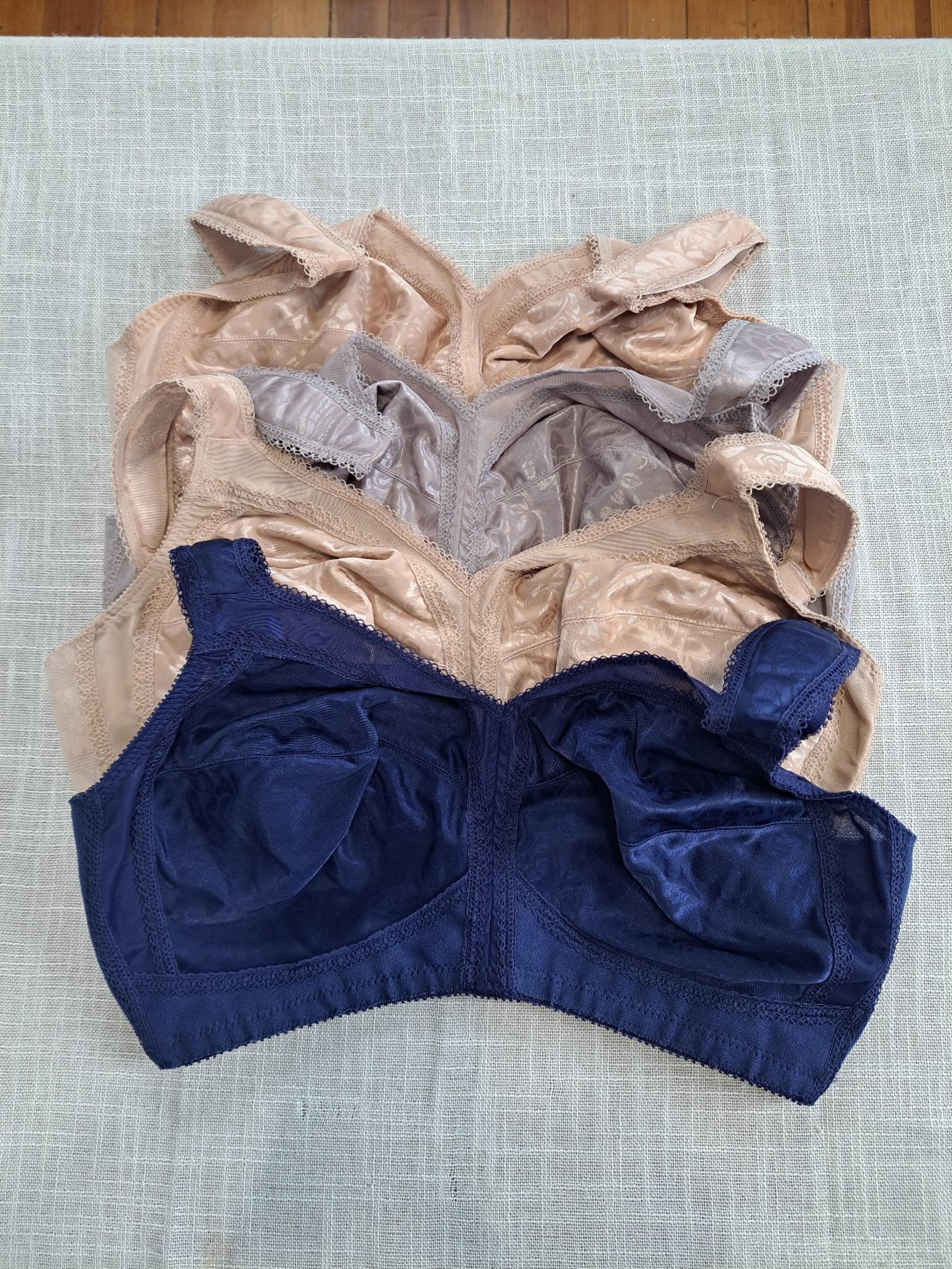 4 Playtex 18 Hour Ultimate Shoulder Comfort Wireless Full Coverage Bra # 4693.