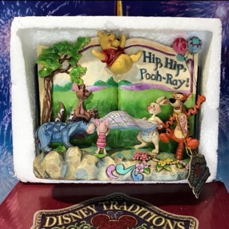 Disney parks Jim shore hip hip pooh-ray book figure
