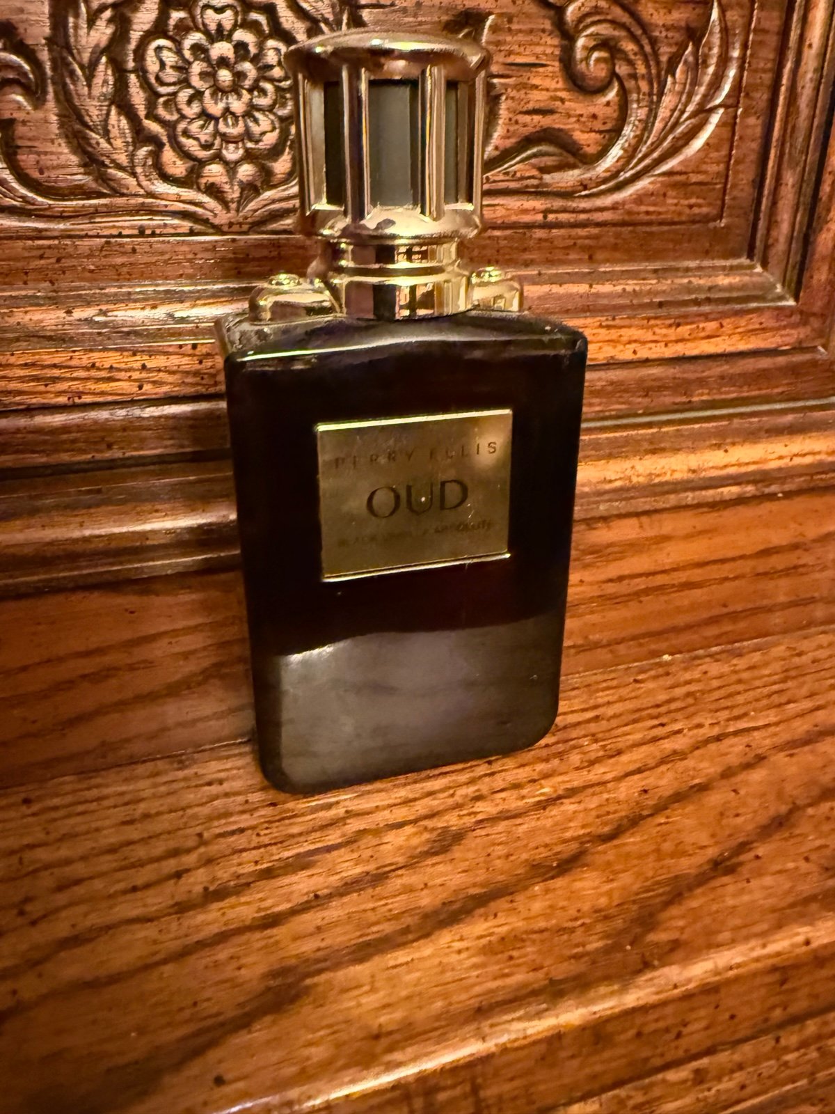 Perry Ellis Oud Black Vanilla Absolute