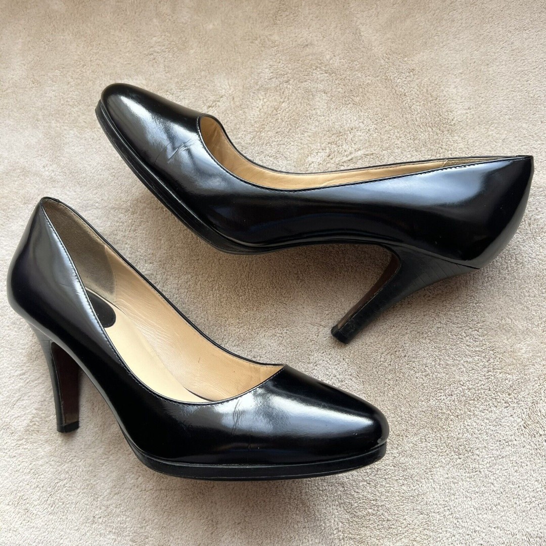 Cole Haan Black Patent Leather Pumps w/ Round Toe and Stacked Heels Women’s 9 B