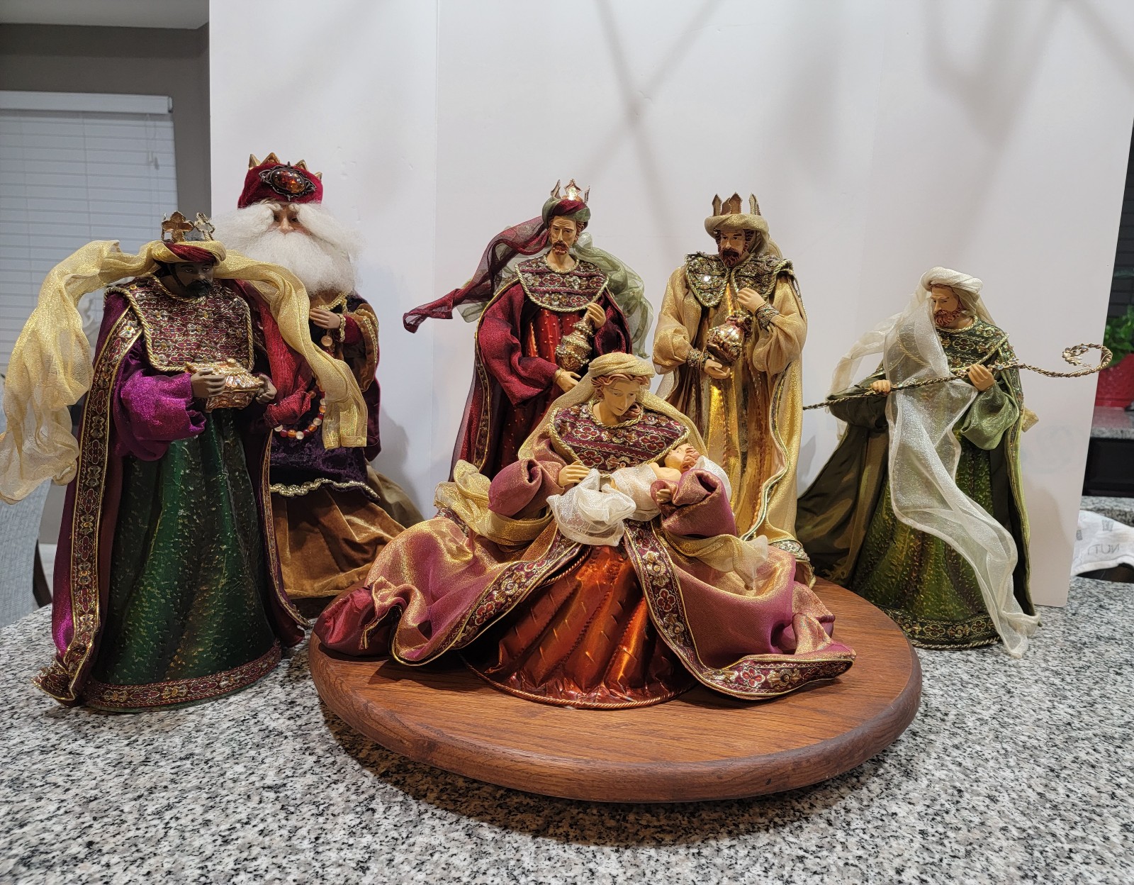 RAZ Import 15 Red Green Gold Bronze Sequin 5 Piece Metal Nativity Christmas