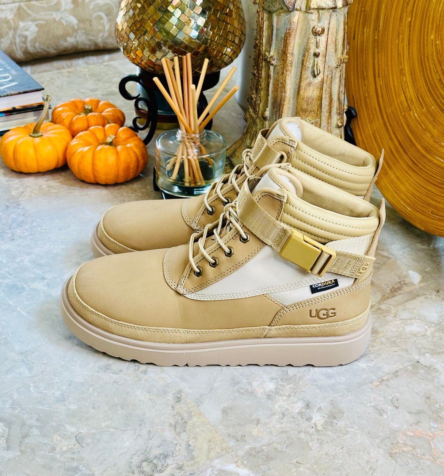 UGG PLUSH BOOTS S/N 1143985 Women Size 10 NEW!