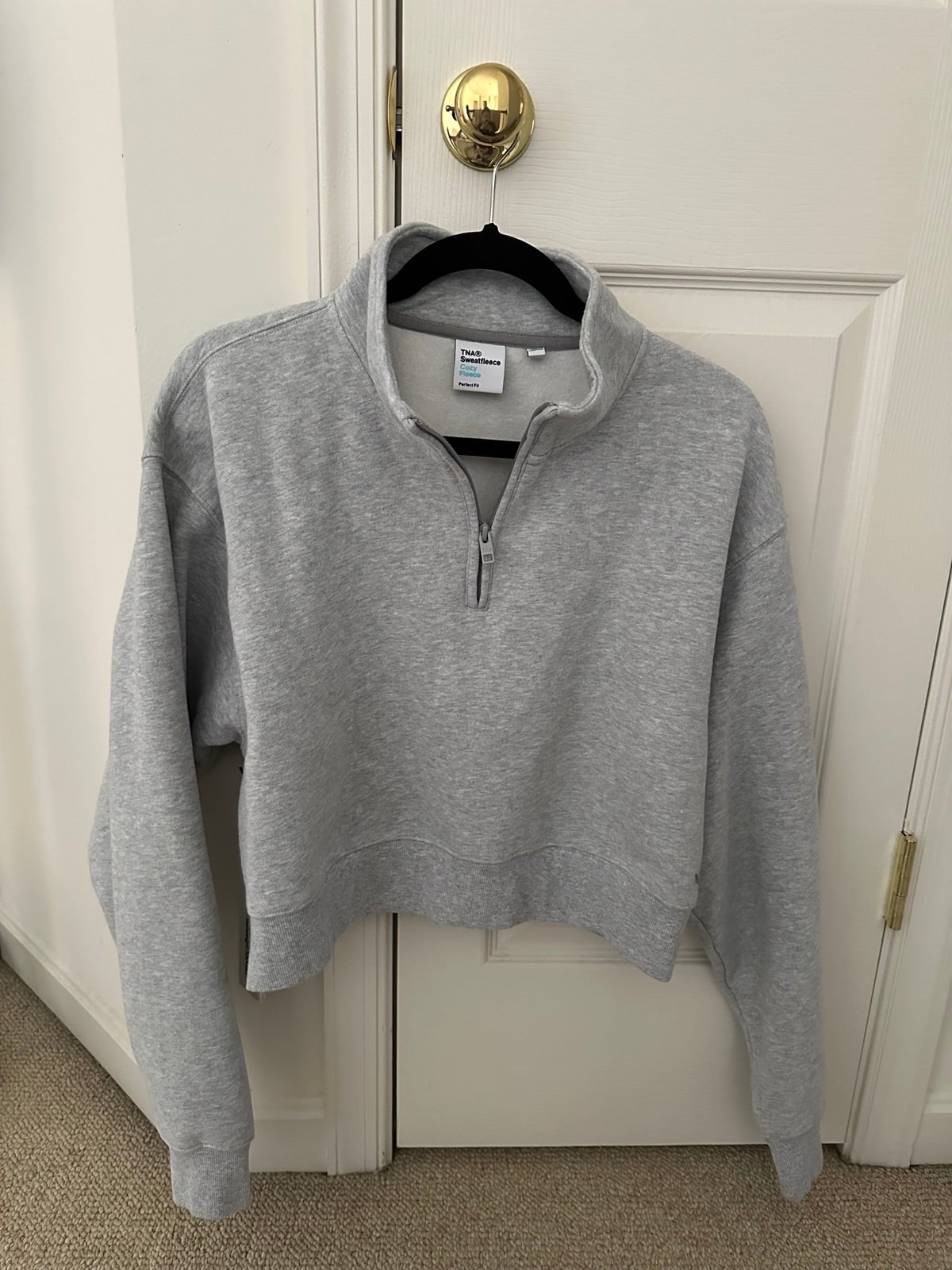 Aritzia TNA cozy fleece perfect fit half zip