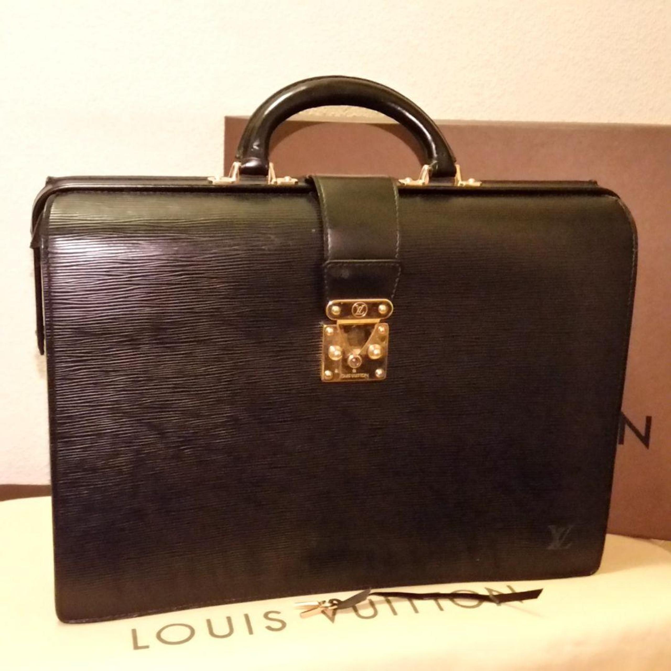 Beautiful, business bag.