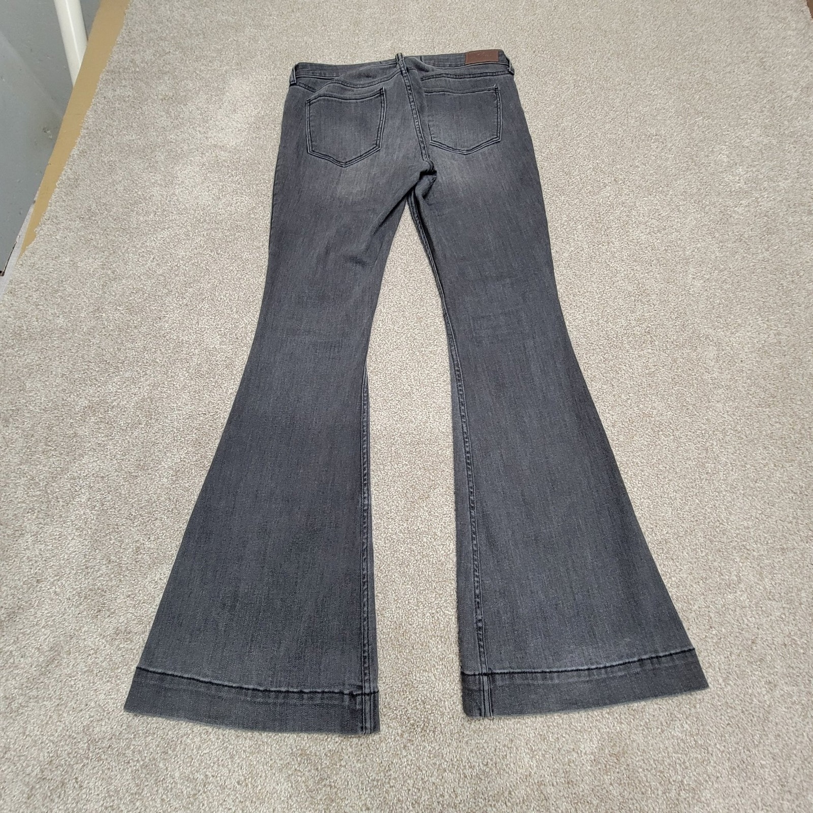 Festival grunge Streetwear Hollister Flare Jeans 28x31 Gray Distressed stretch