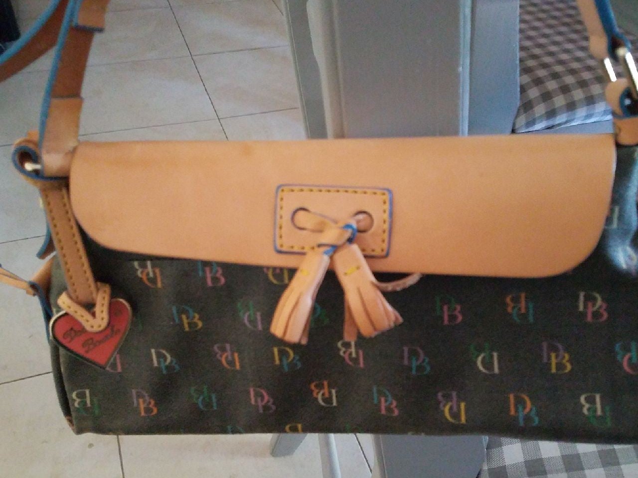 dooney and bourke handbags