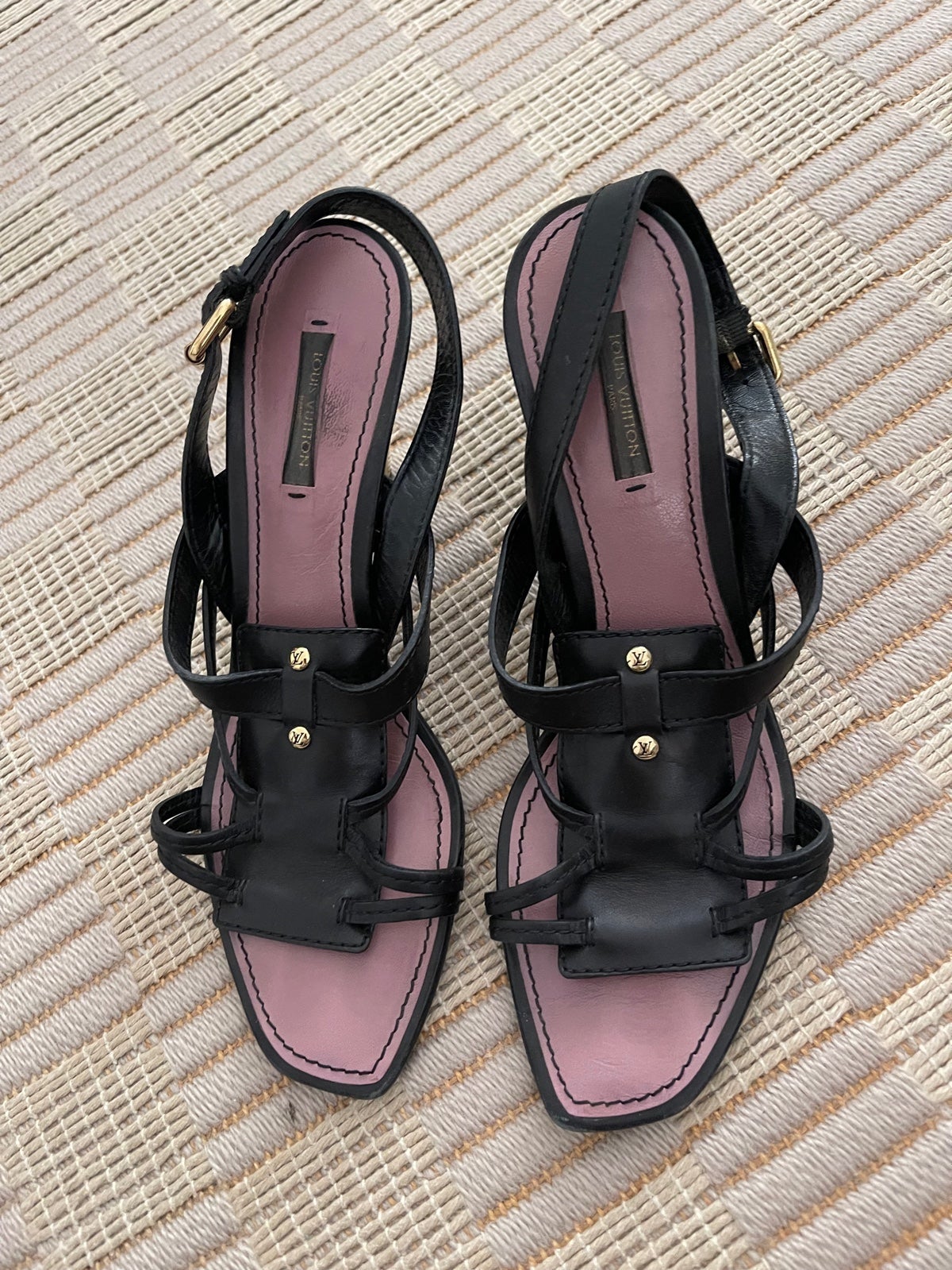 ♥️SOLD♥️Louis Vuitton Nomad Block Heel Sandals