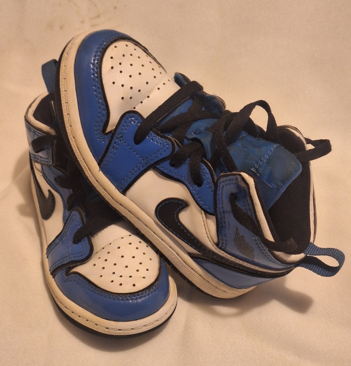 Air Jordan Signal Blue Mid Patent Leather Sneakers Toddler Size 9c
