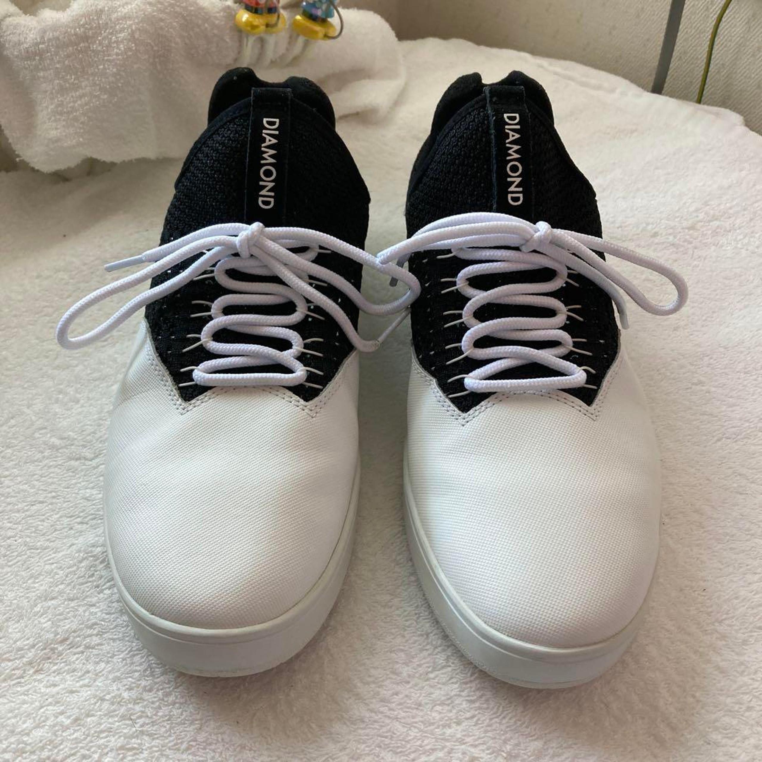 DIAMOND SUPPLY CO. Sneakers
