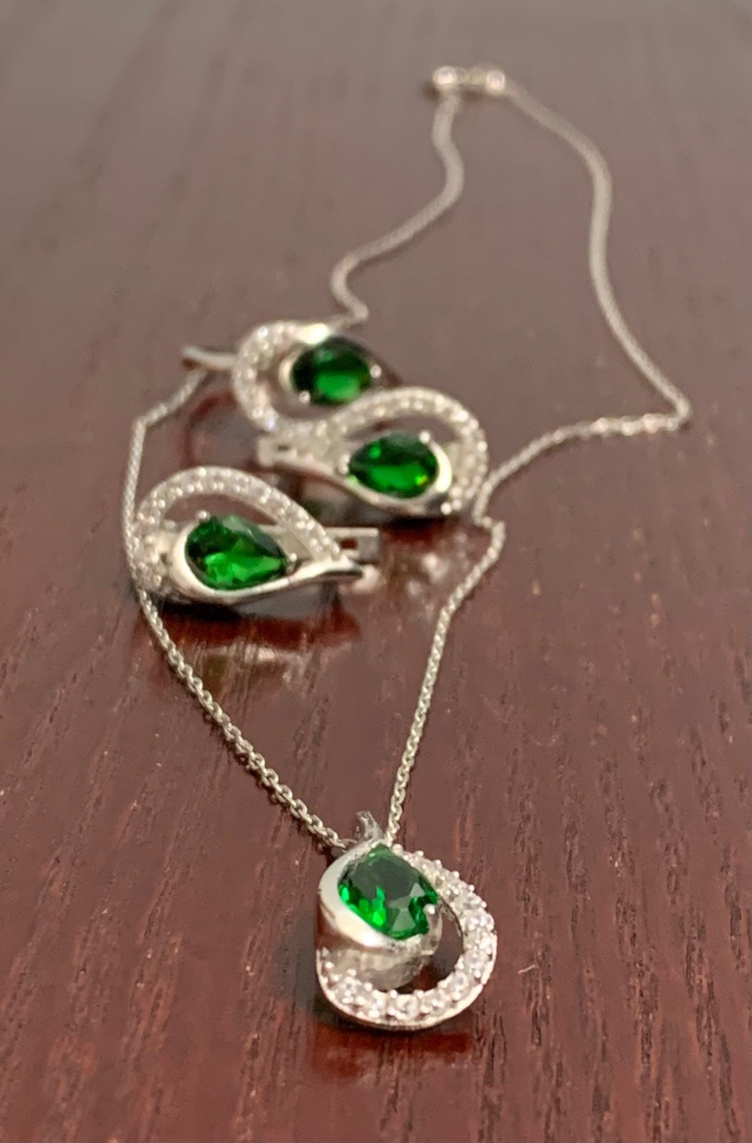 White and green zirconium Sterling Silver Set