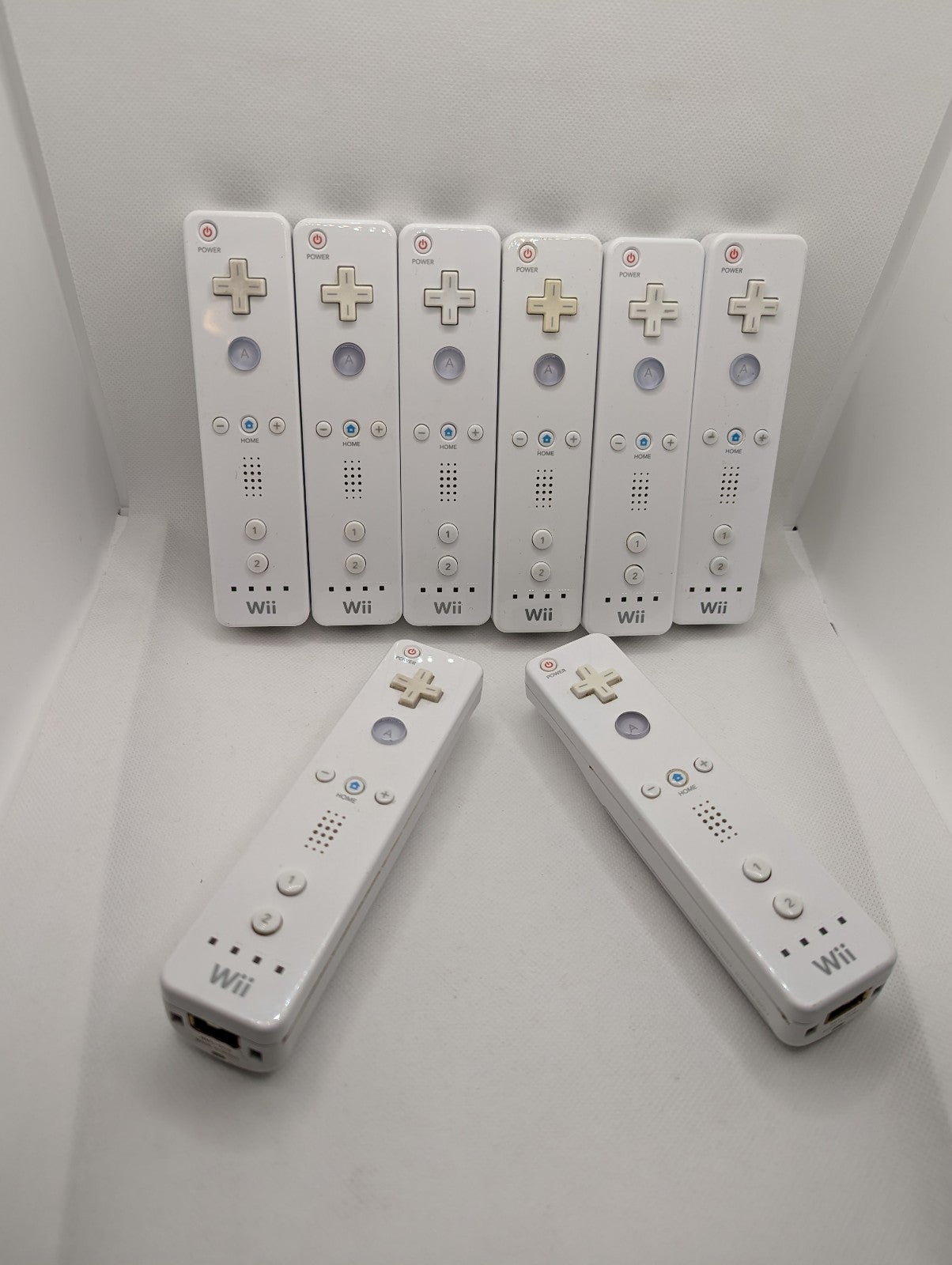 8 x Nintendo shops Wii controllers
