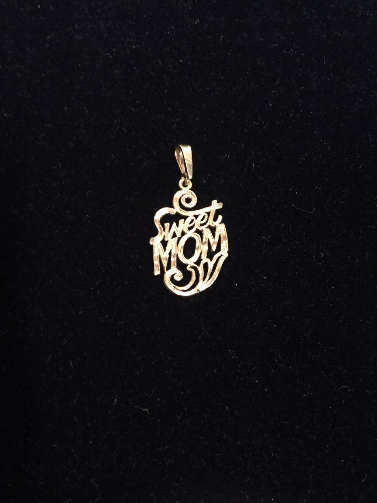 Sweet Mom Charm 14k Gold