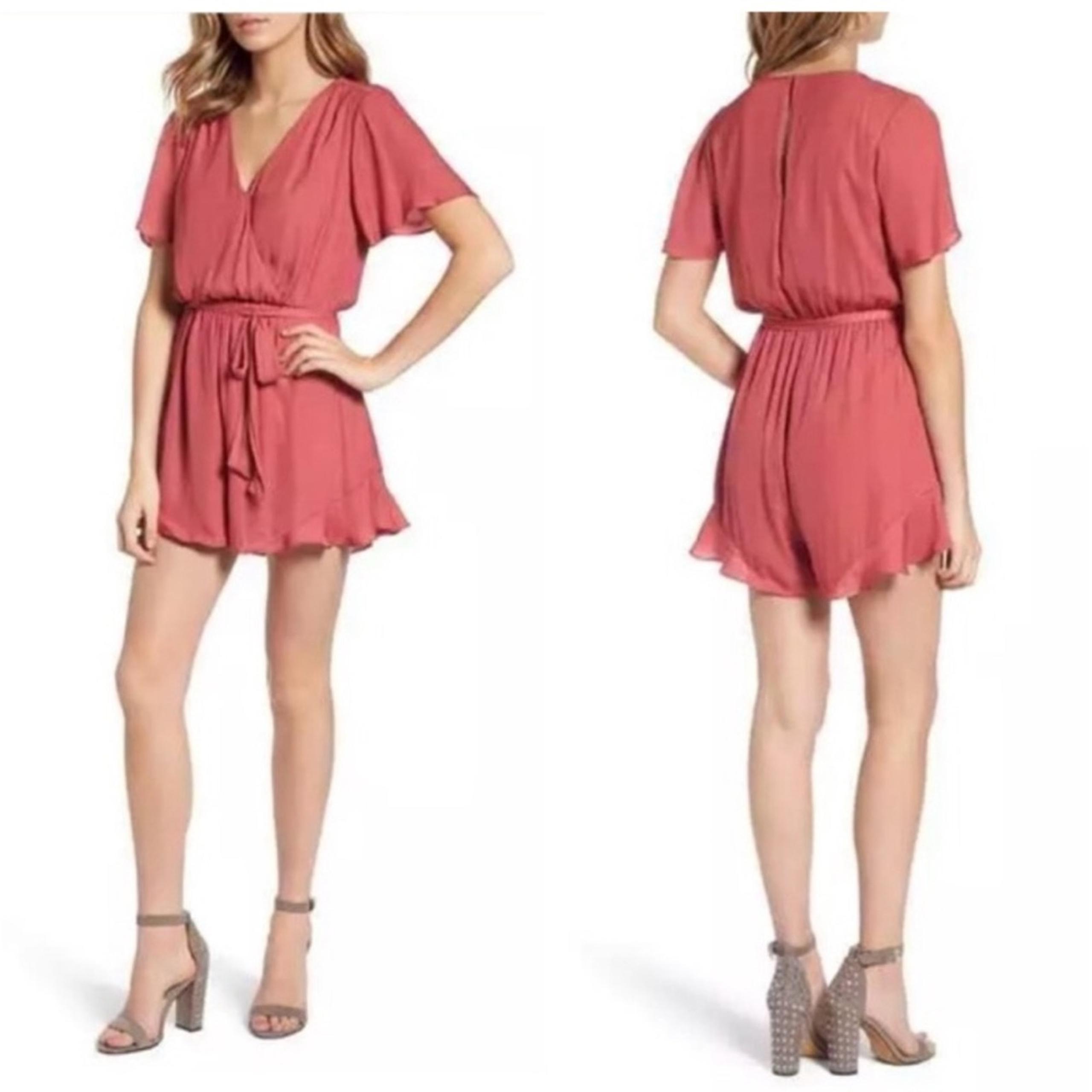 ASTR the Label rose pink faux wrap top belted ruffle trim romper size Large