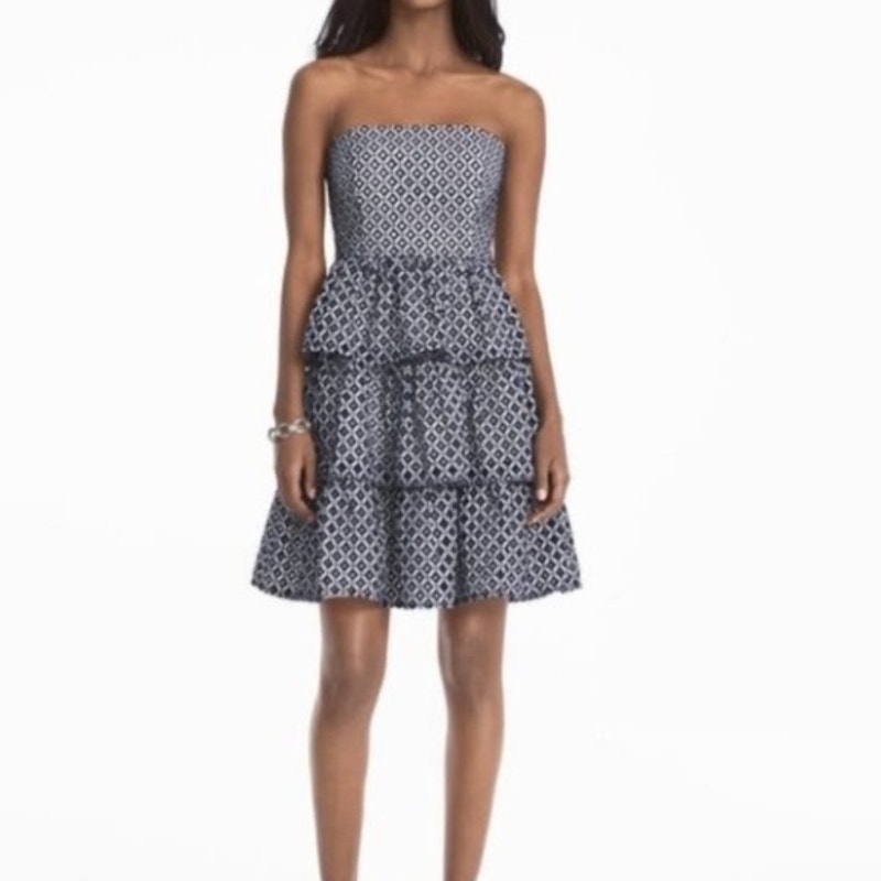 White House Black Market Admiral Navy Eyelet Strapless Tiered Dress Size 8 NWT