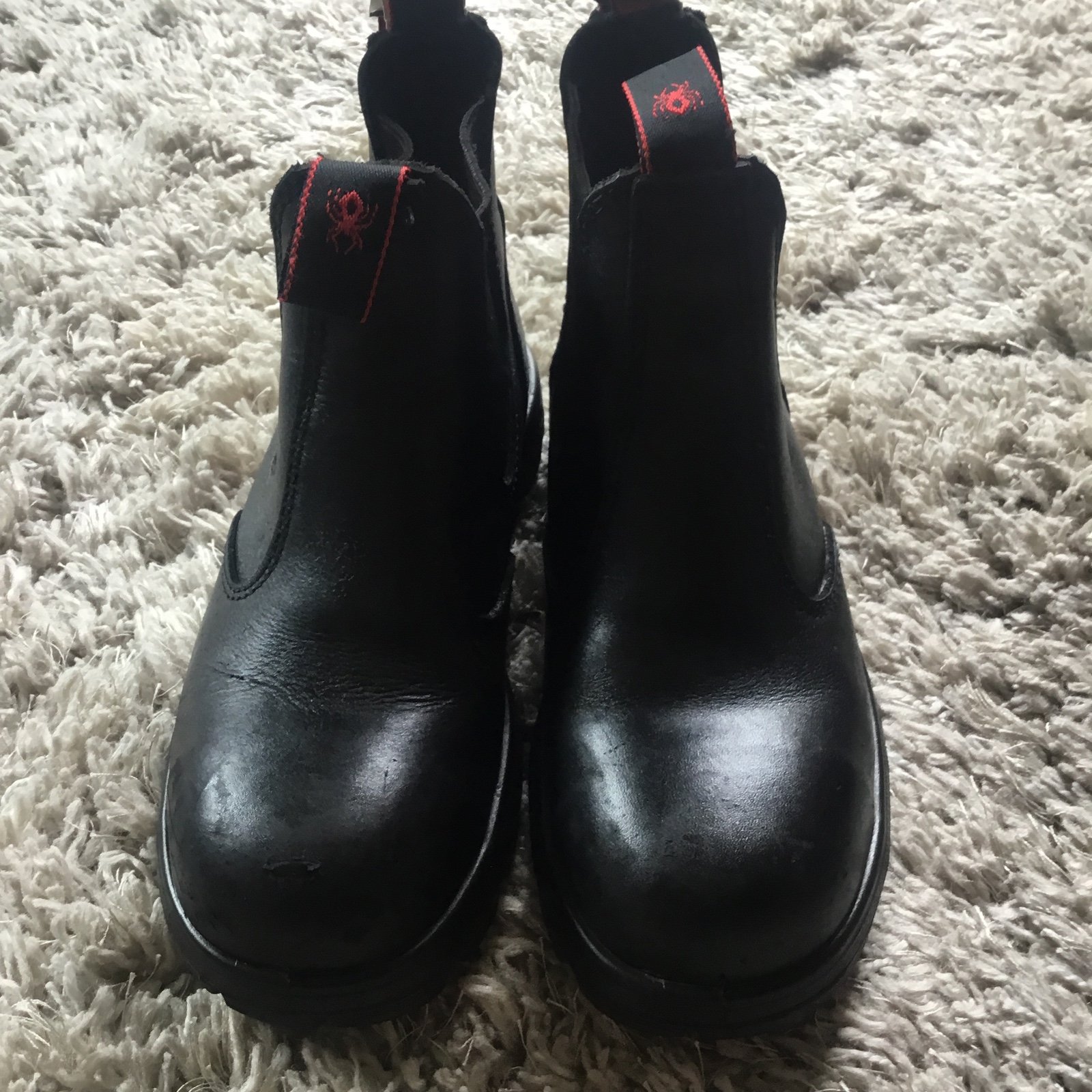Red back Mens Chelsea boots size 5