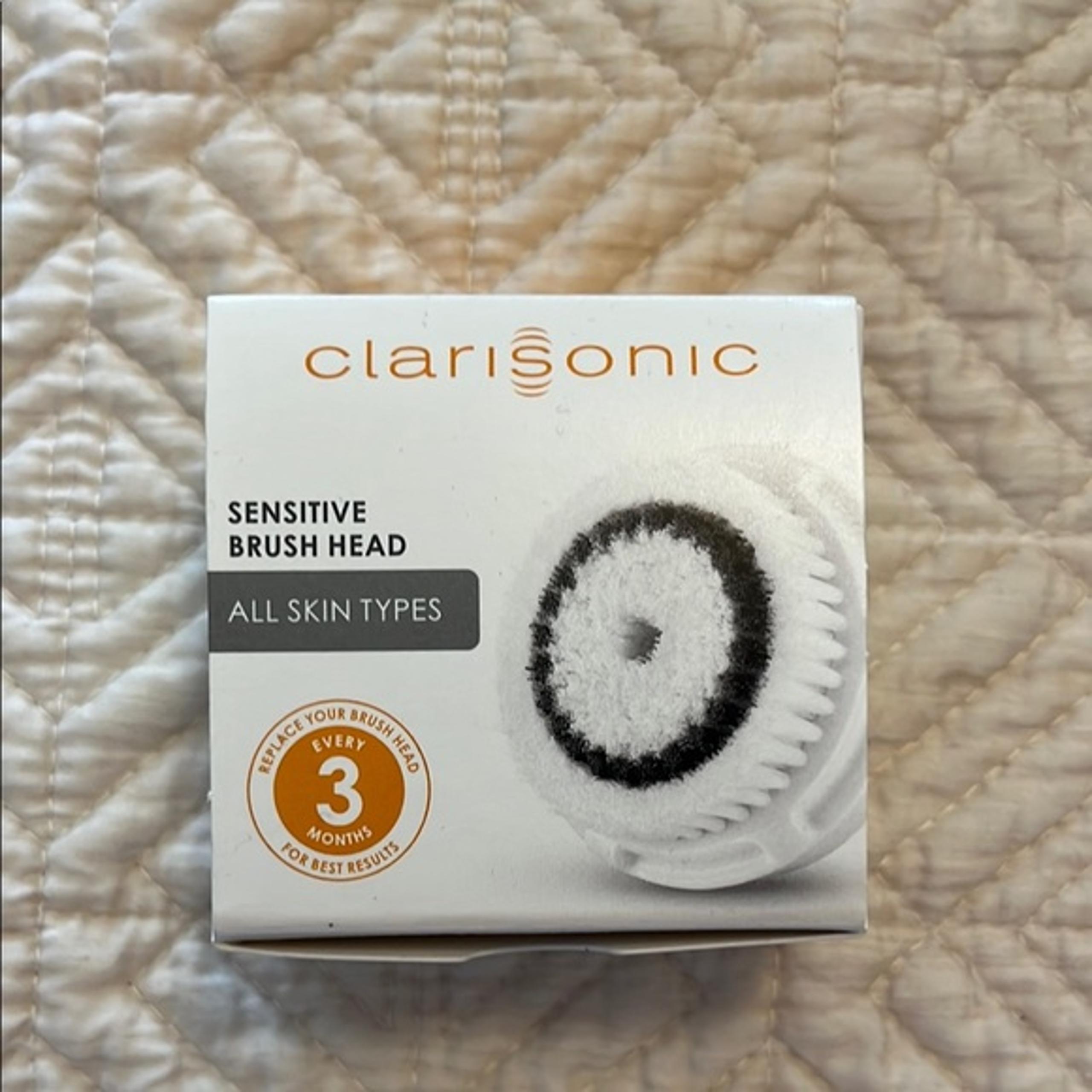 Clarisonic Sensitive Brush Head. NIB