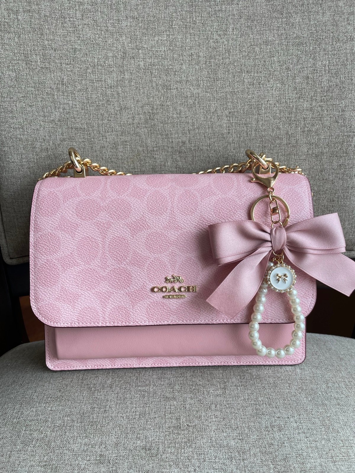 NWT！COACH KLARE CROSSBODY BAG IN SIGNATURE（COACH CAL29）POWDER PINK fast shipping